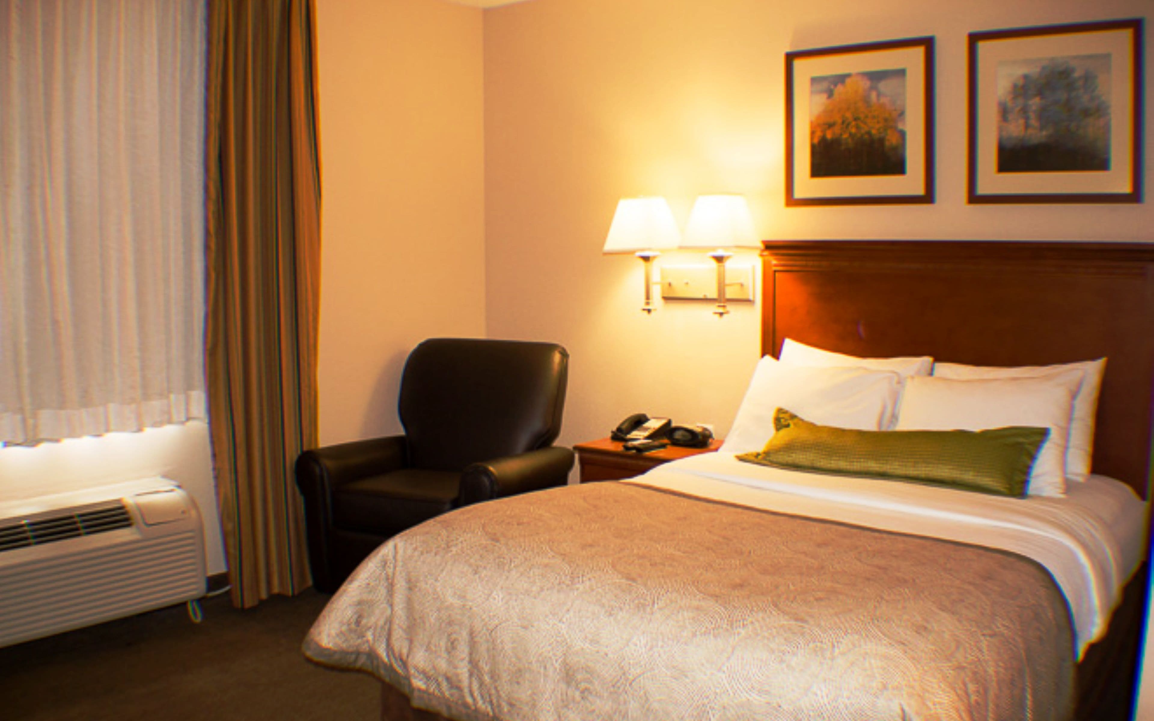 Candlewood Suites Jacksonville - Image 4