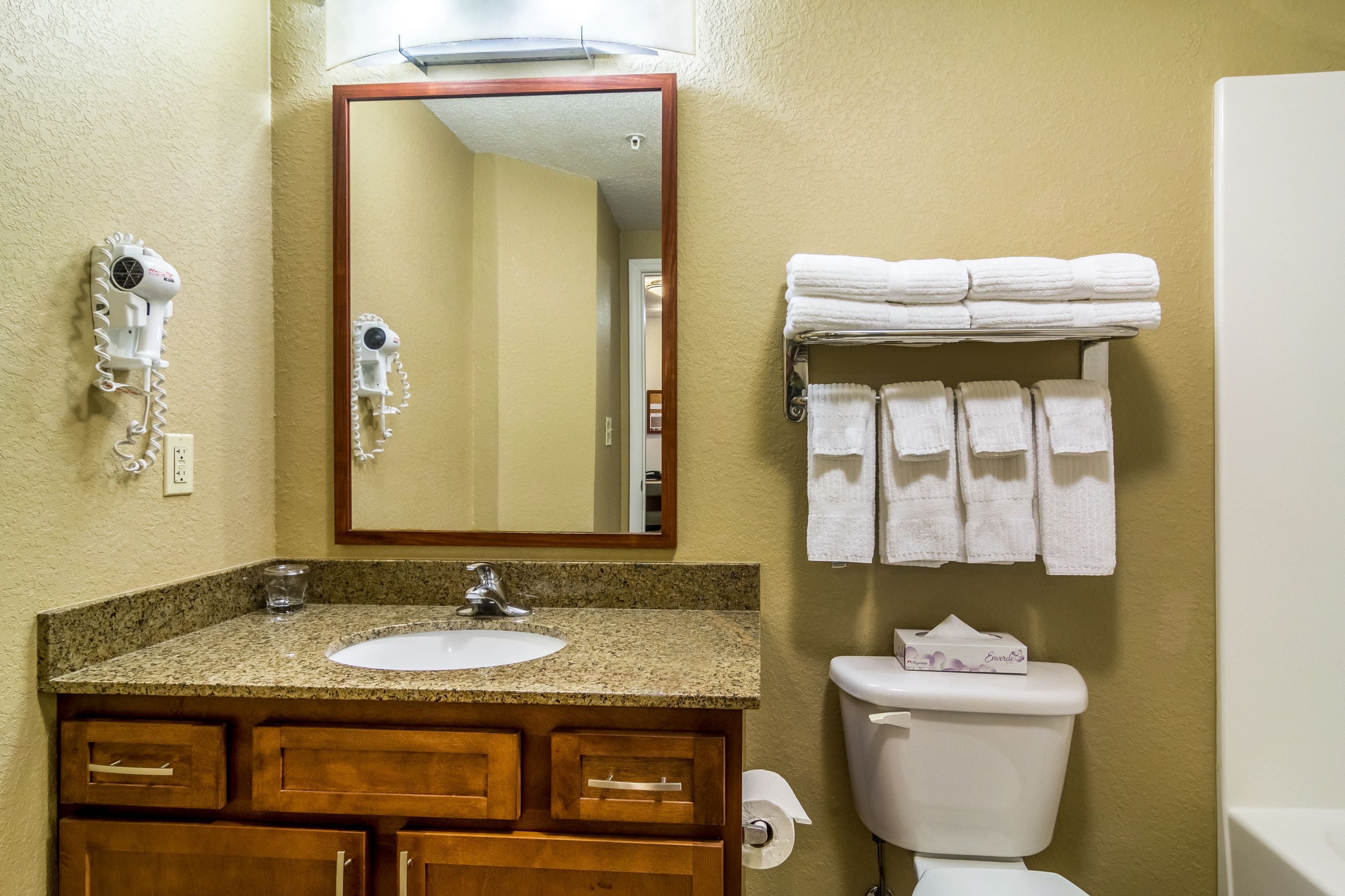 Candlewood Suites Jacksonville East Merril Road - Image 4