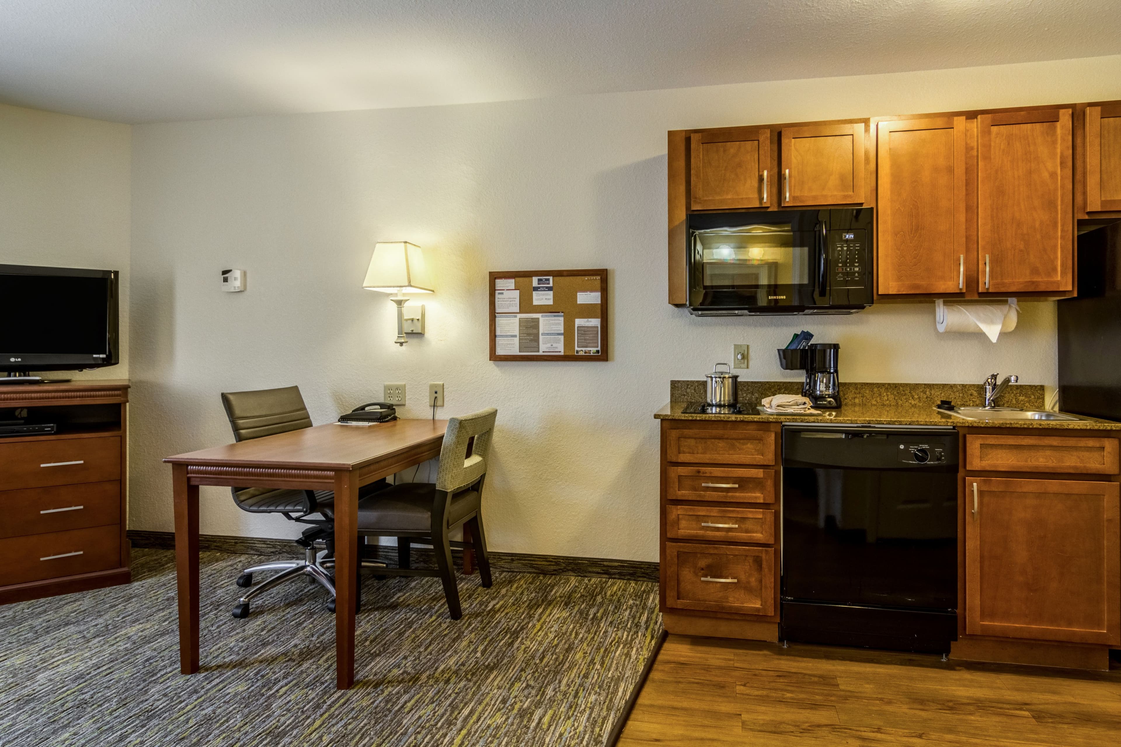 Candlewood Suites Jacksonville East Merril Road — 9