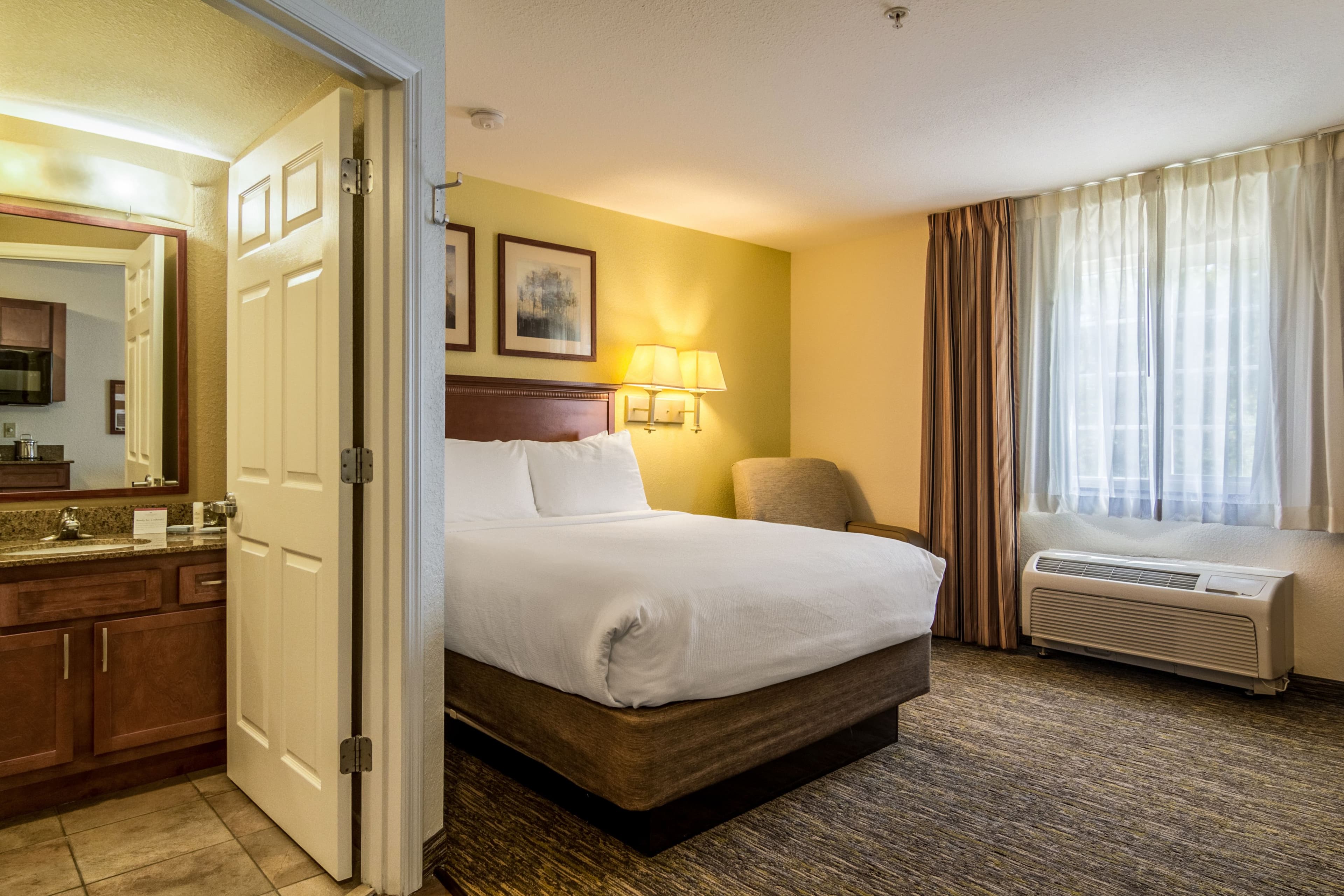 Candlewood Suites Jacksonville East Merril Road — 7