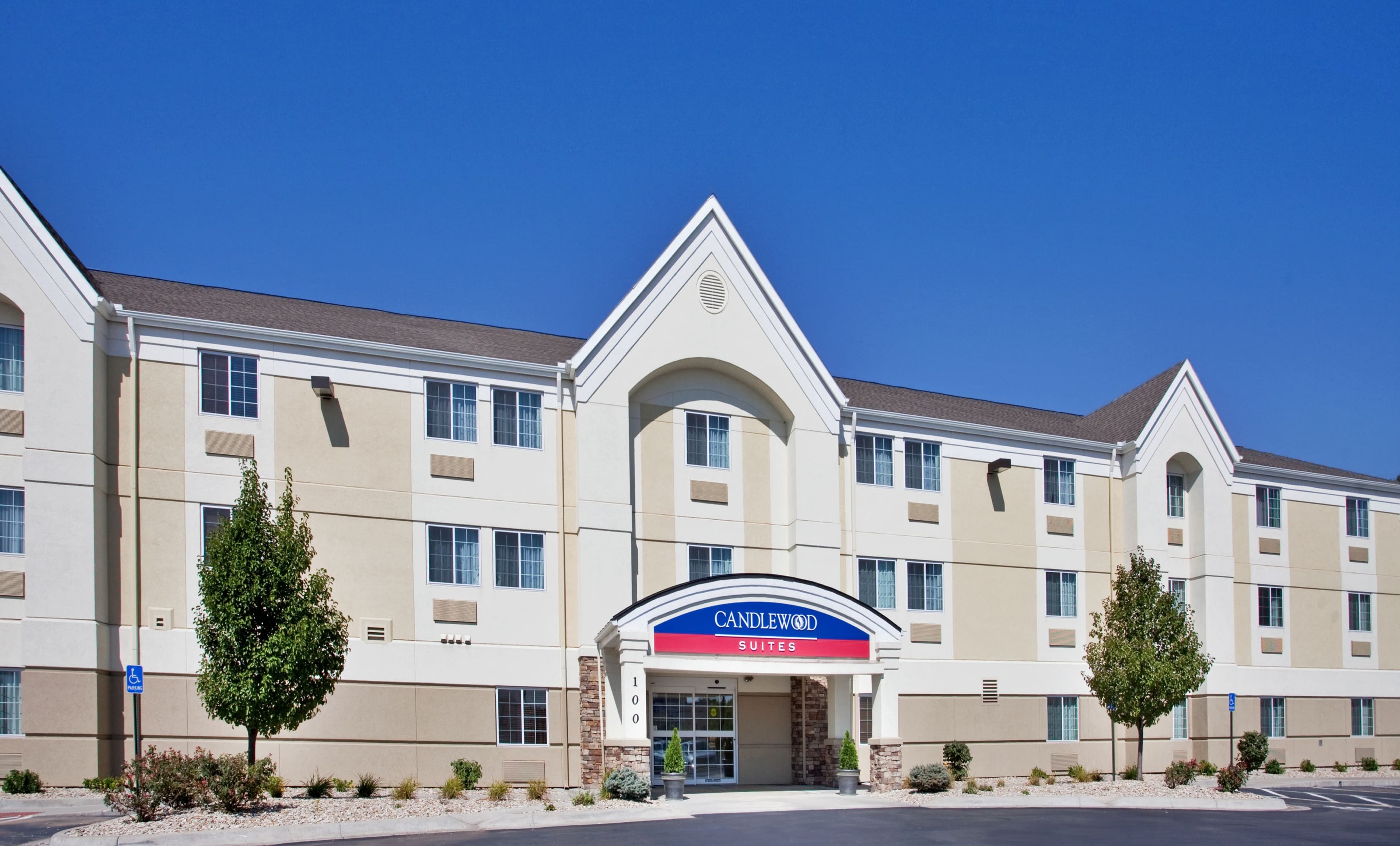 Candlewood Suites Junction City/Ft. Riley - Image 1