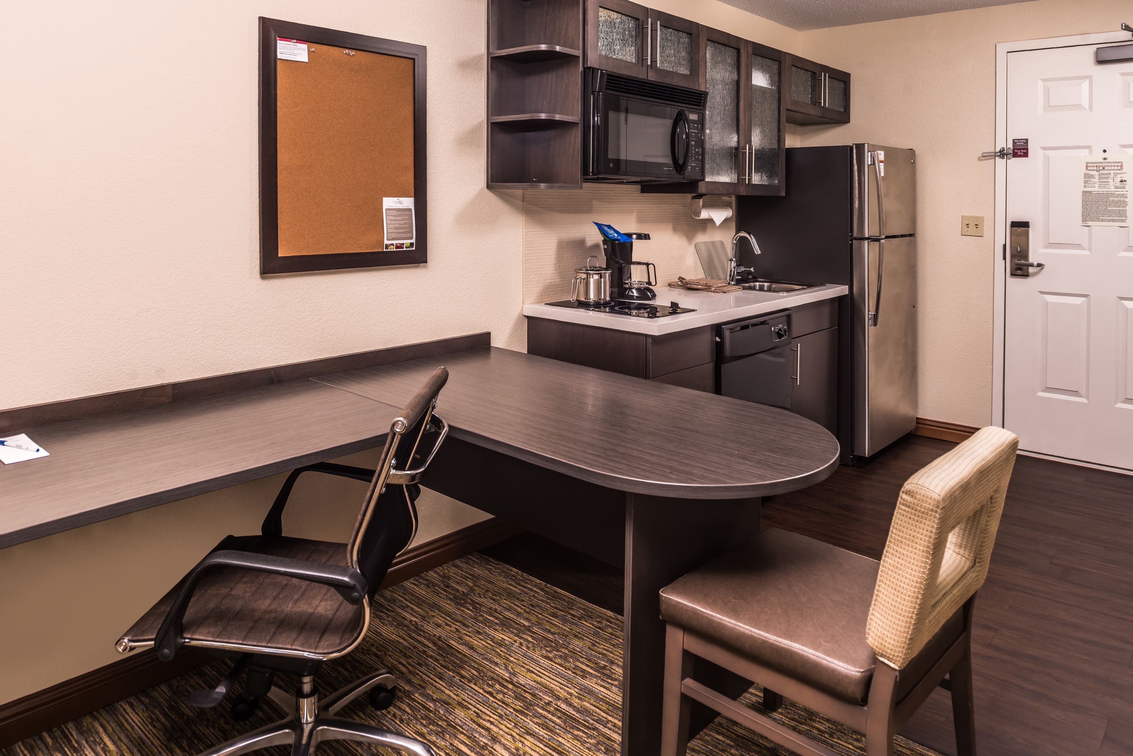 Candlewood Suites Kansas City Speedway — 8