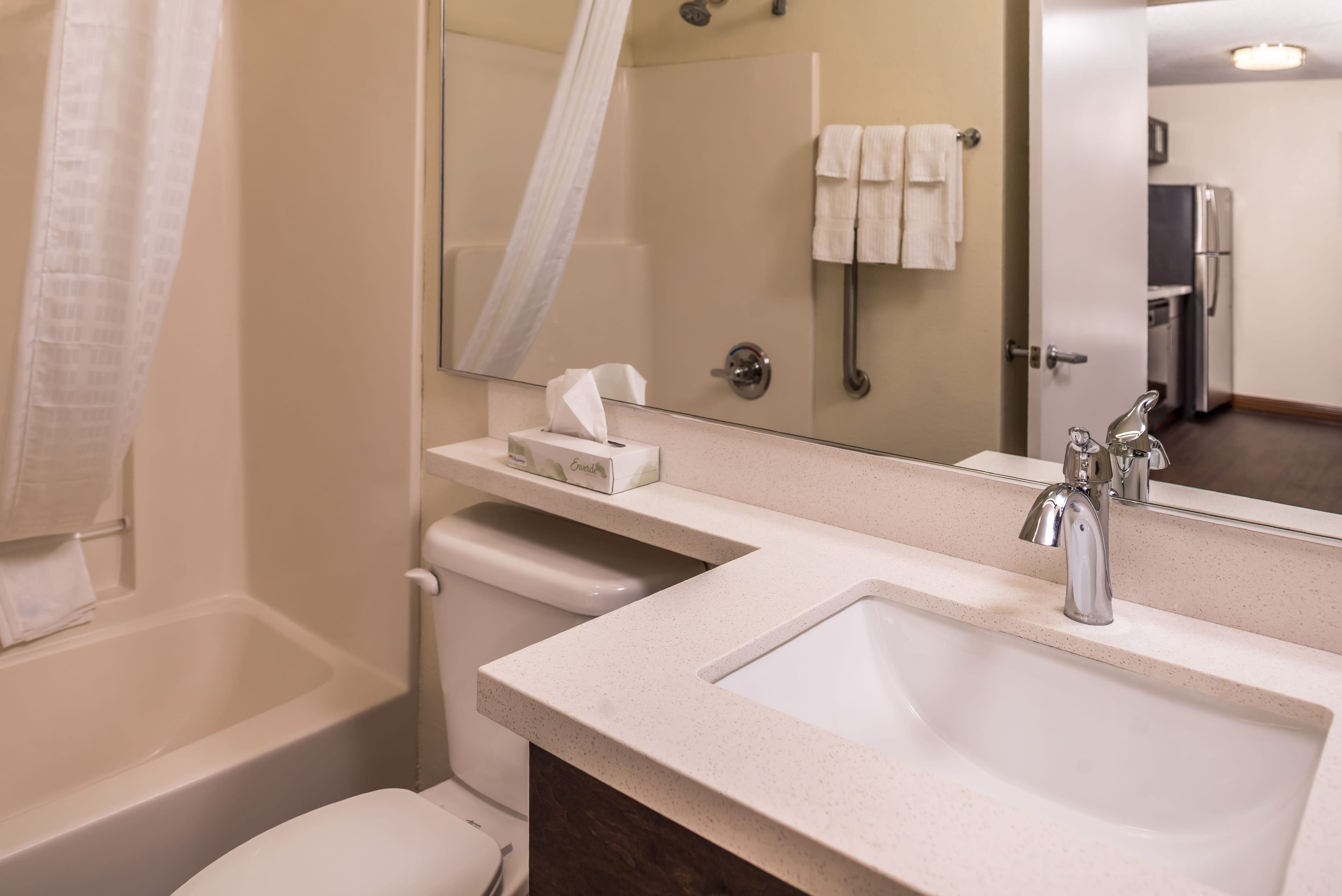 Candlewood Suites Kansas City Speedway — 12