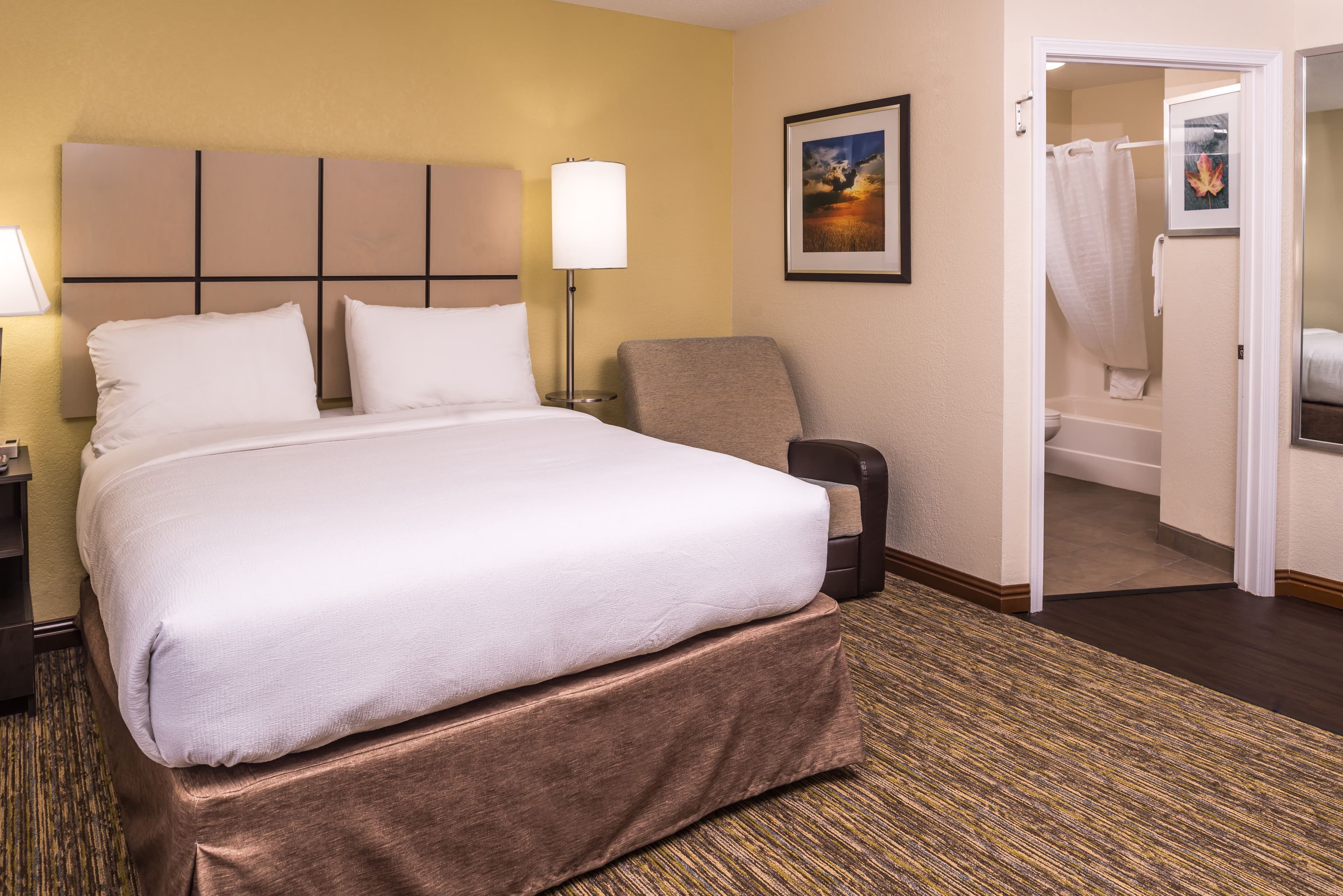 Candlewood Suites Kansas City Speedway — 10