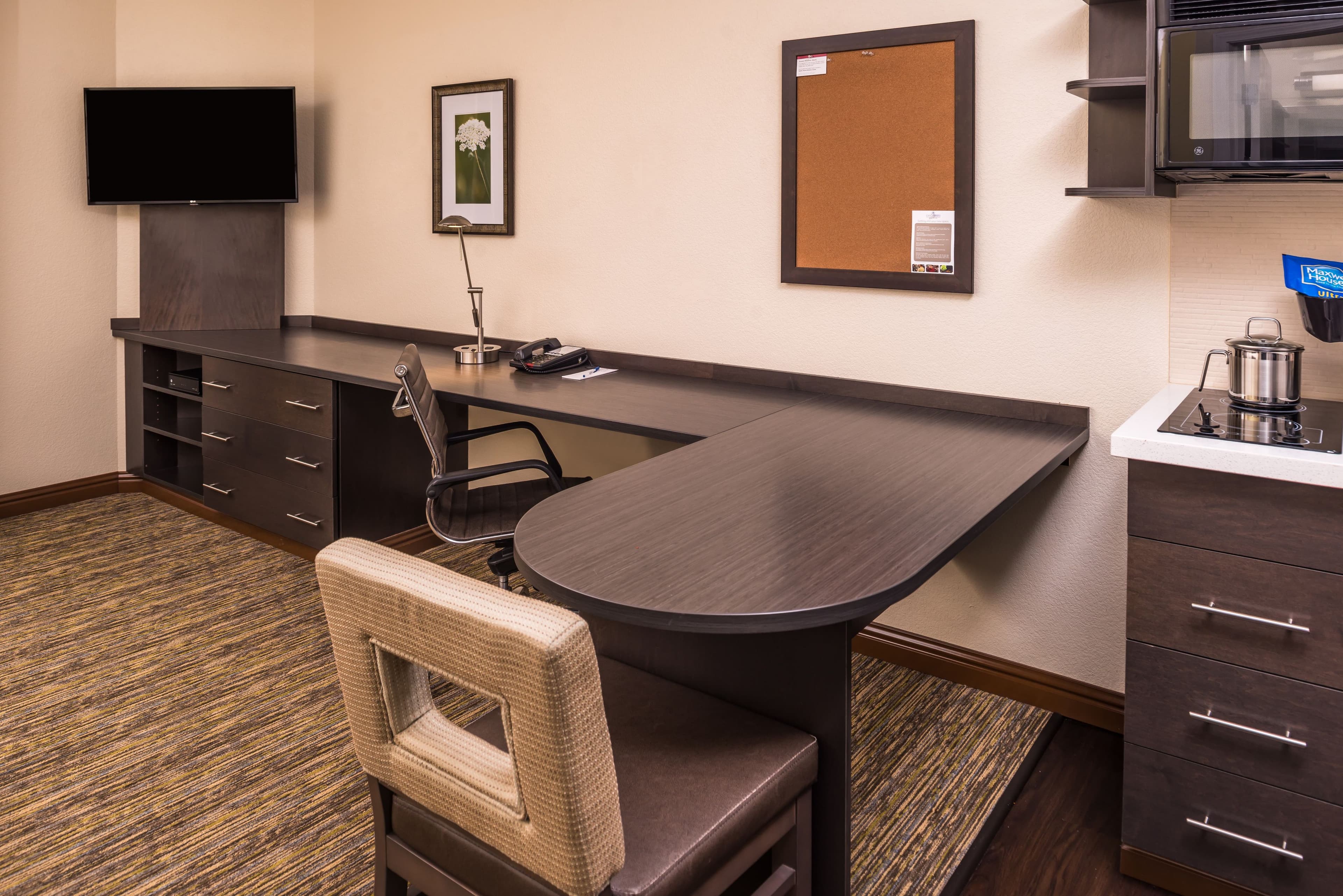 Candlewood Suites Kansas City Speedway — 7