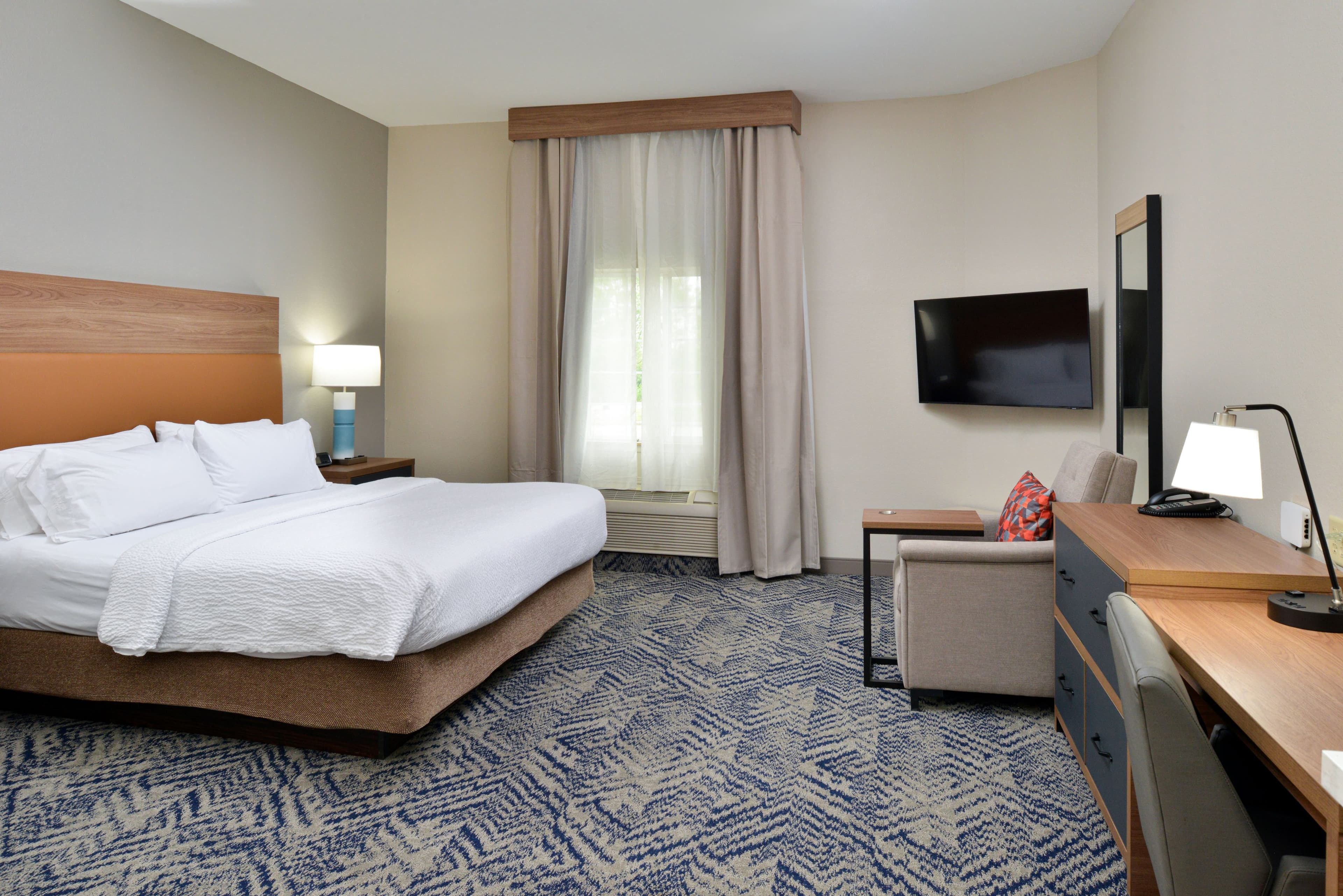 Candlewood Suites Kansas City Northeast — 7
