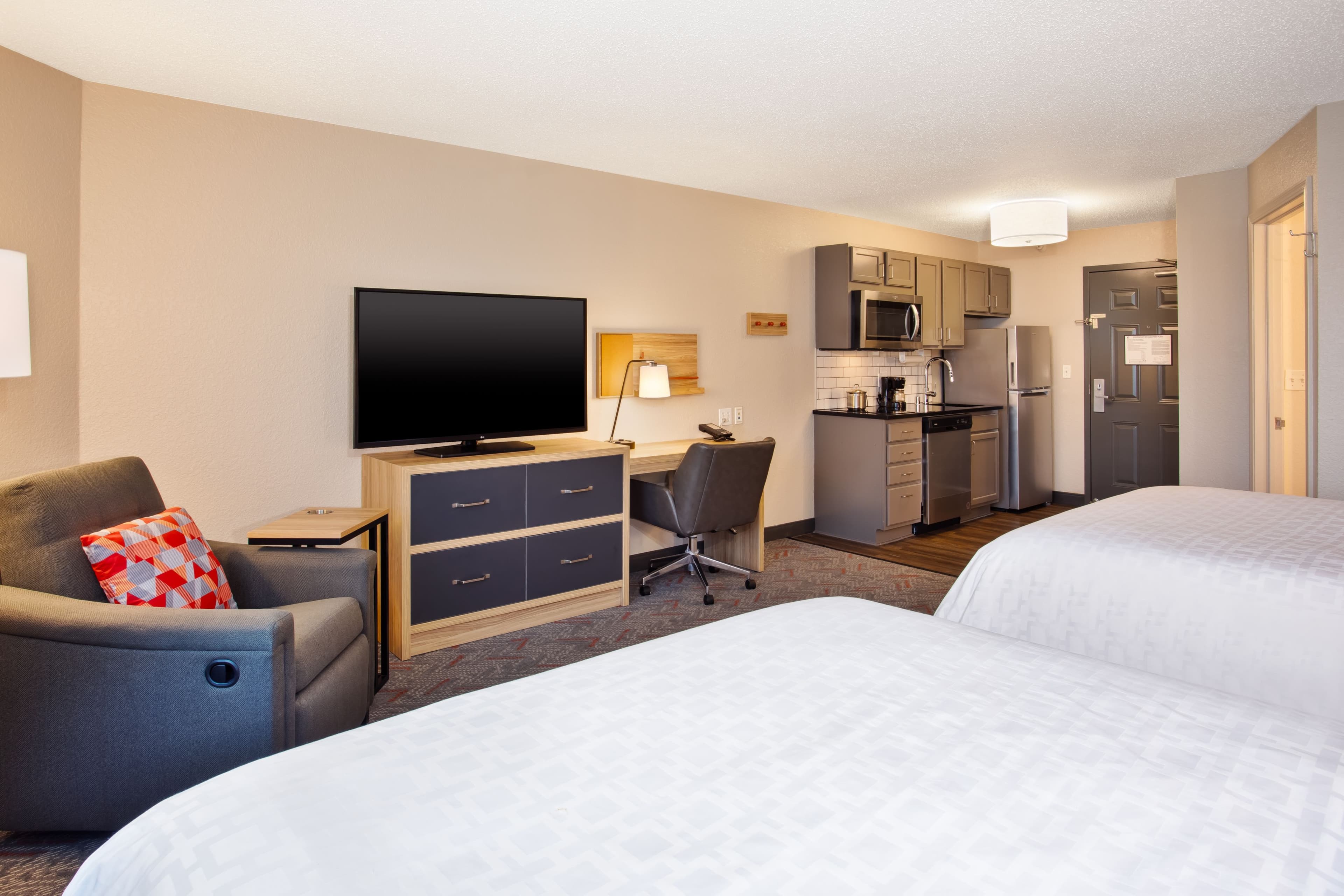 Candlewood Suites Kenosha - Pleasant Prairie — 8