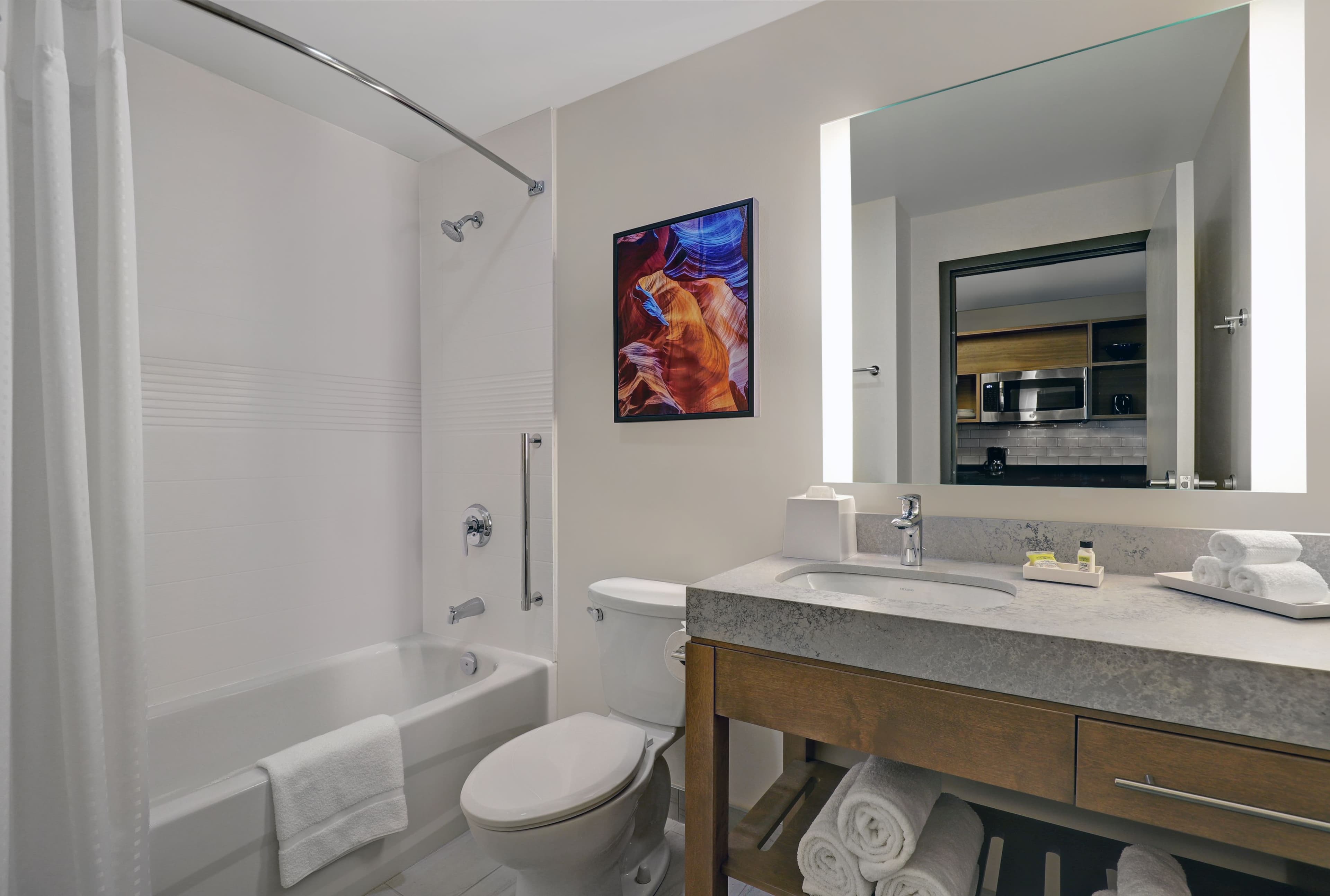 Candlewood Suites Kingston West — 8