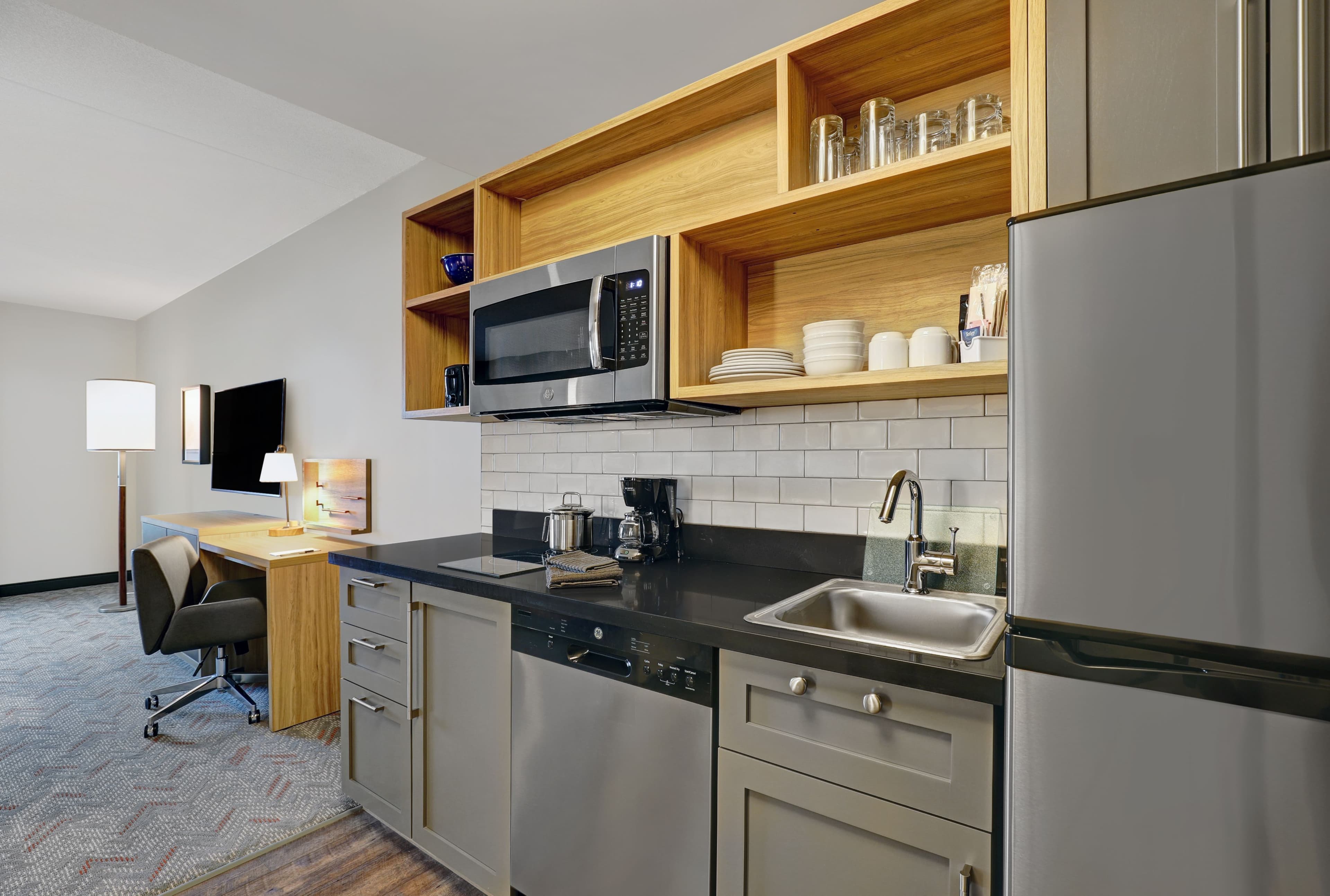 Candlewood Suites Kingston West - Image 3
