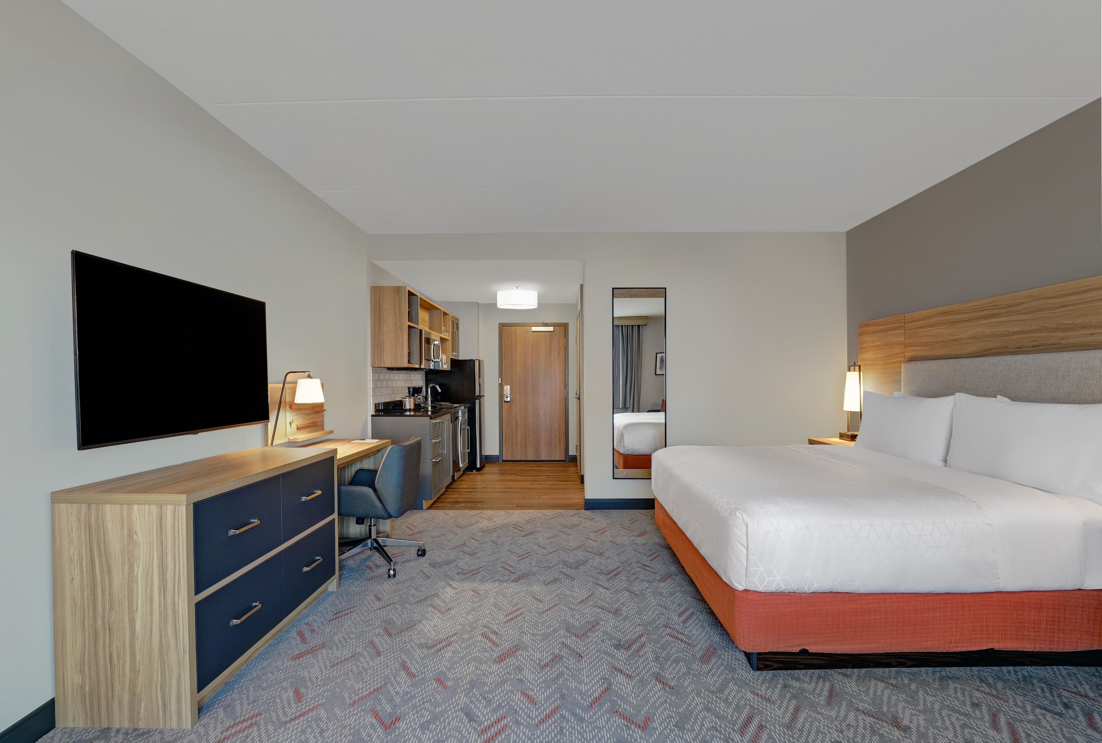 Candlewood Suites Kingston West - Image 4
