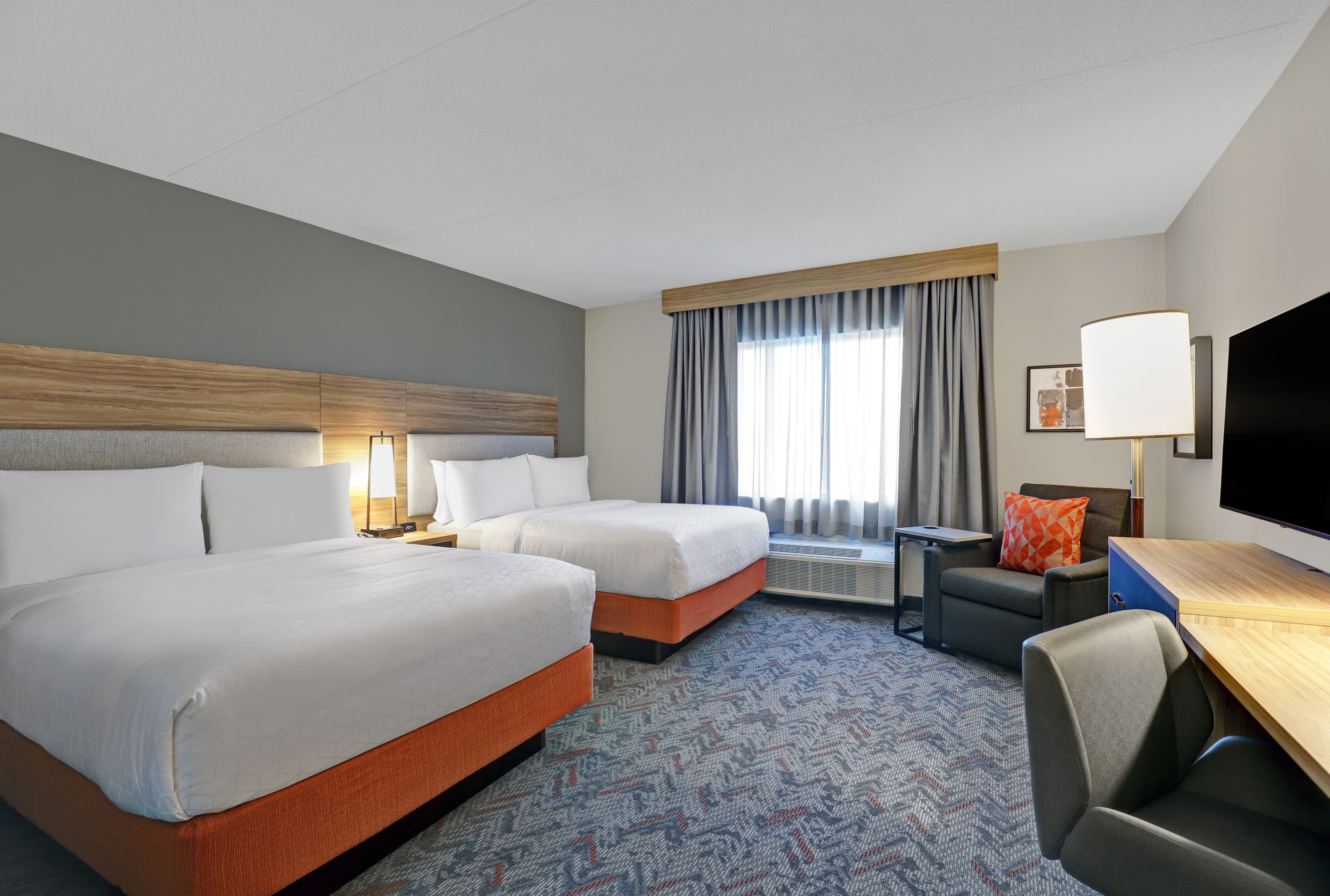Candlewood Suites Kingston West — 13