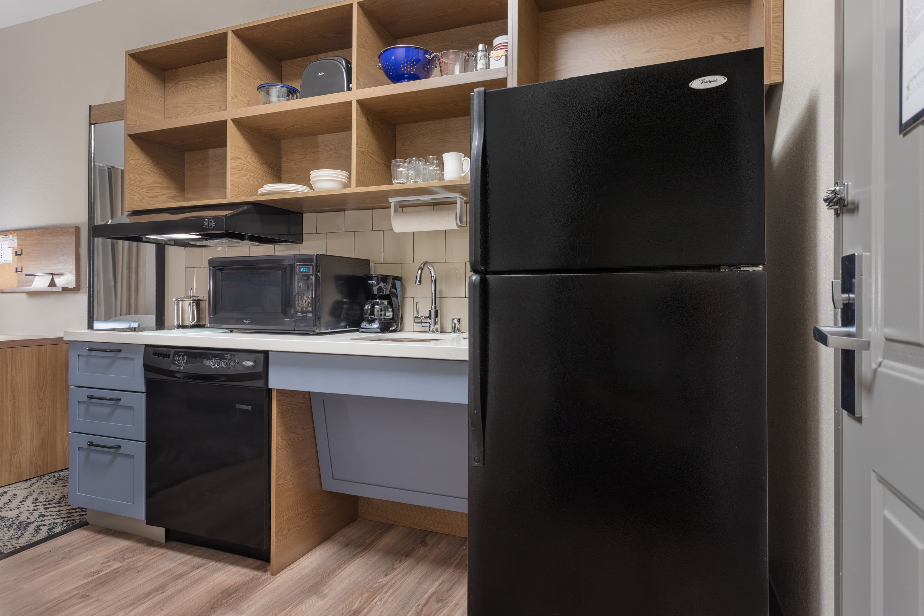 Candlewood Suites La Crosse - Image 3