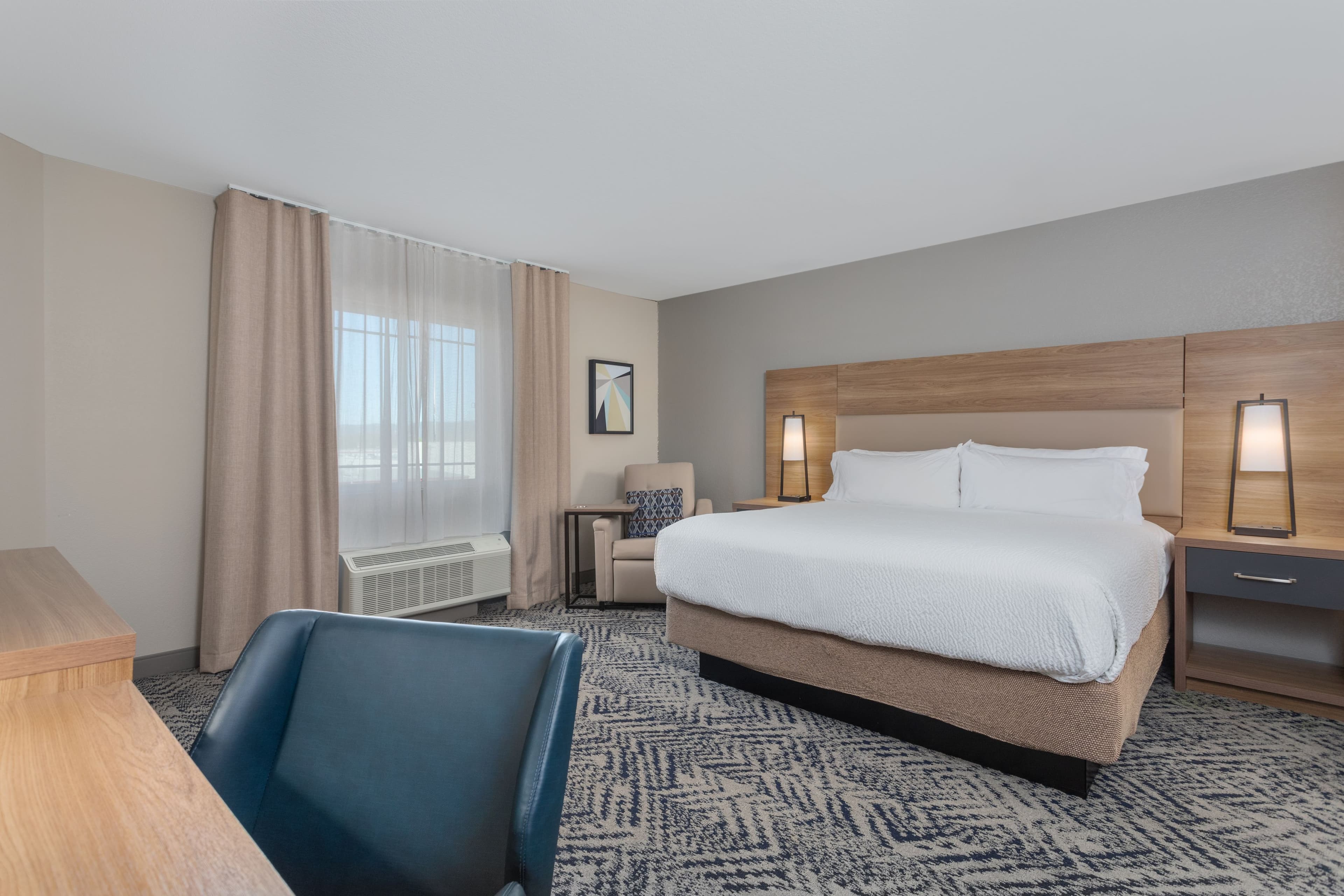 Candlewood Suites La Crosse — 10