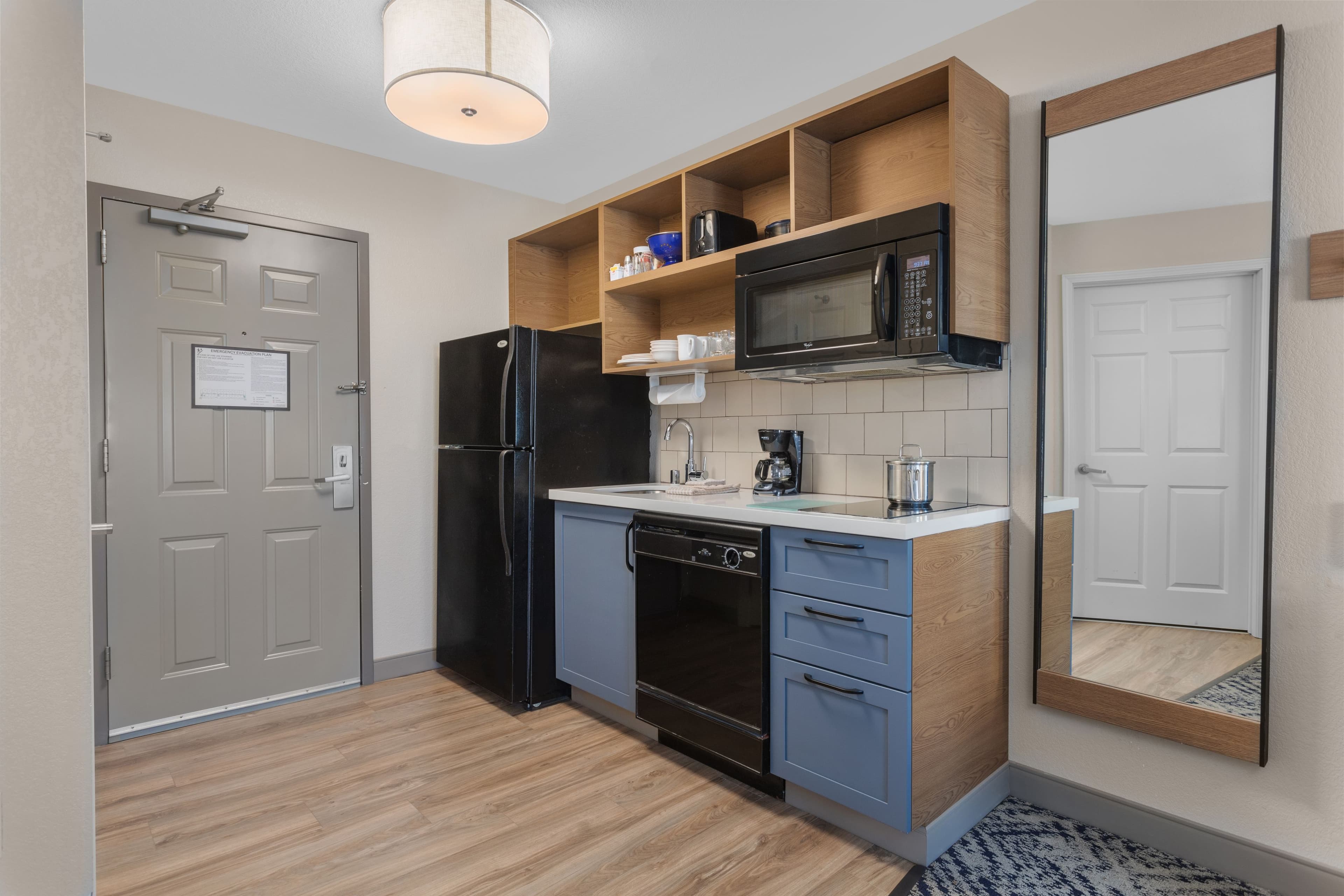 Candlewood Suites La Crosse — 9