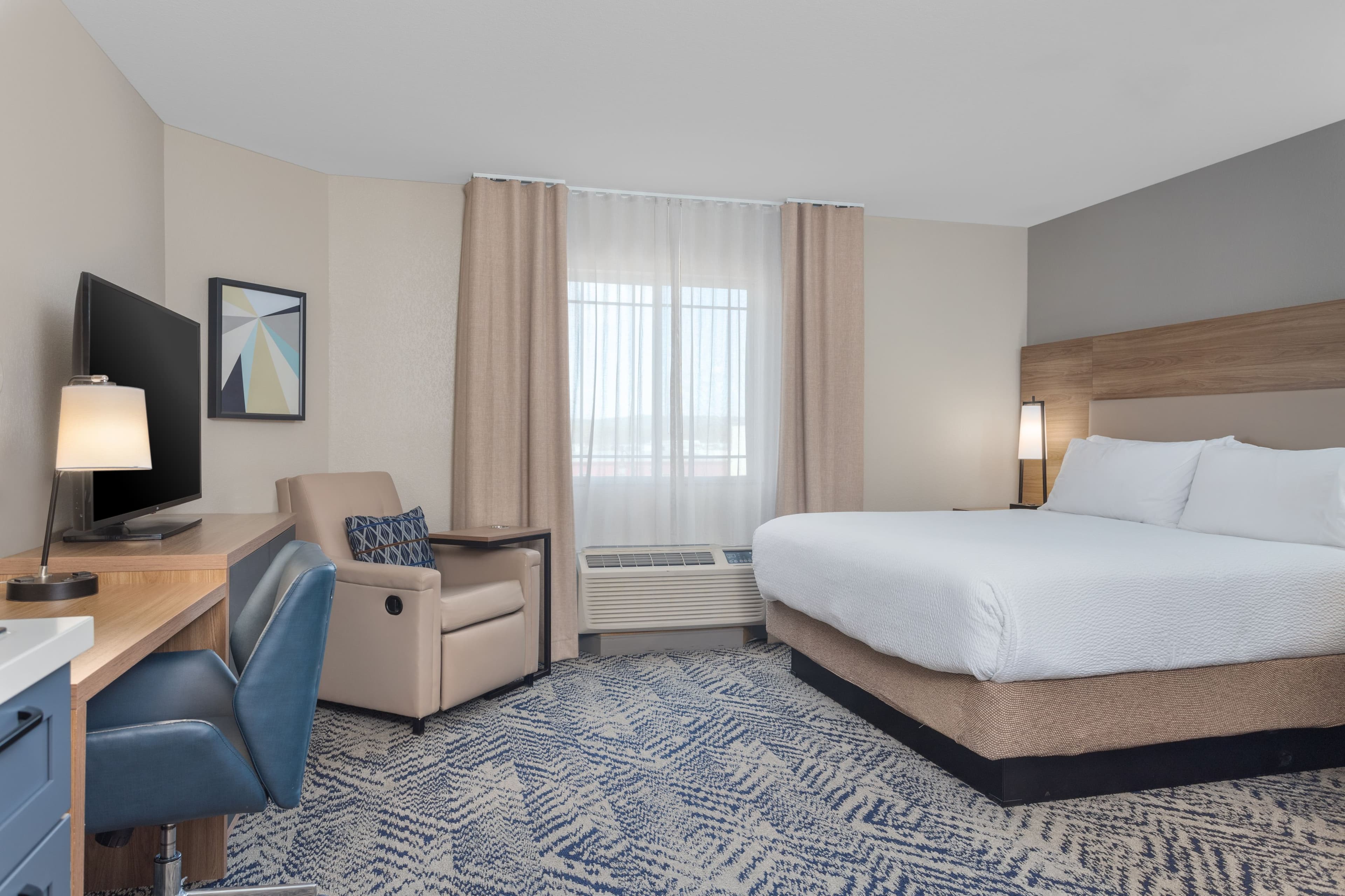 Candlewood Suites La Crosse — 17