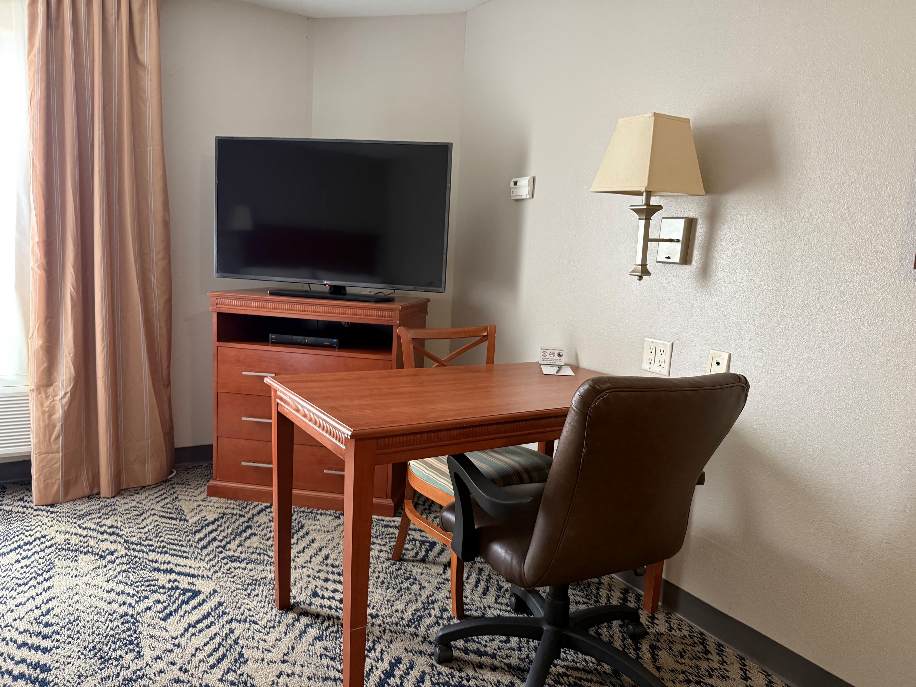 Candlewood Suites La Porte — 6