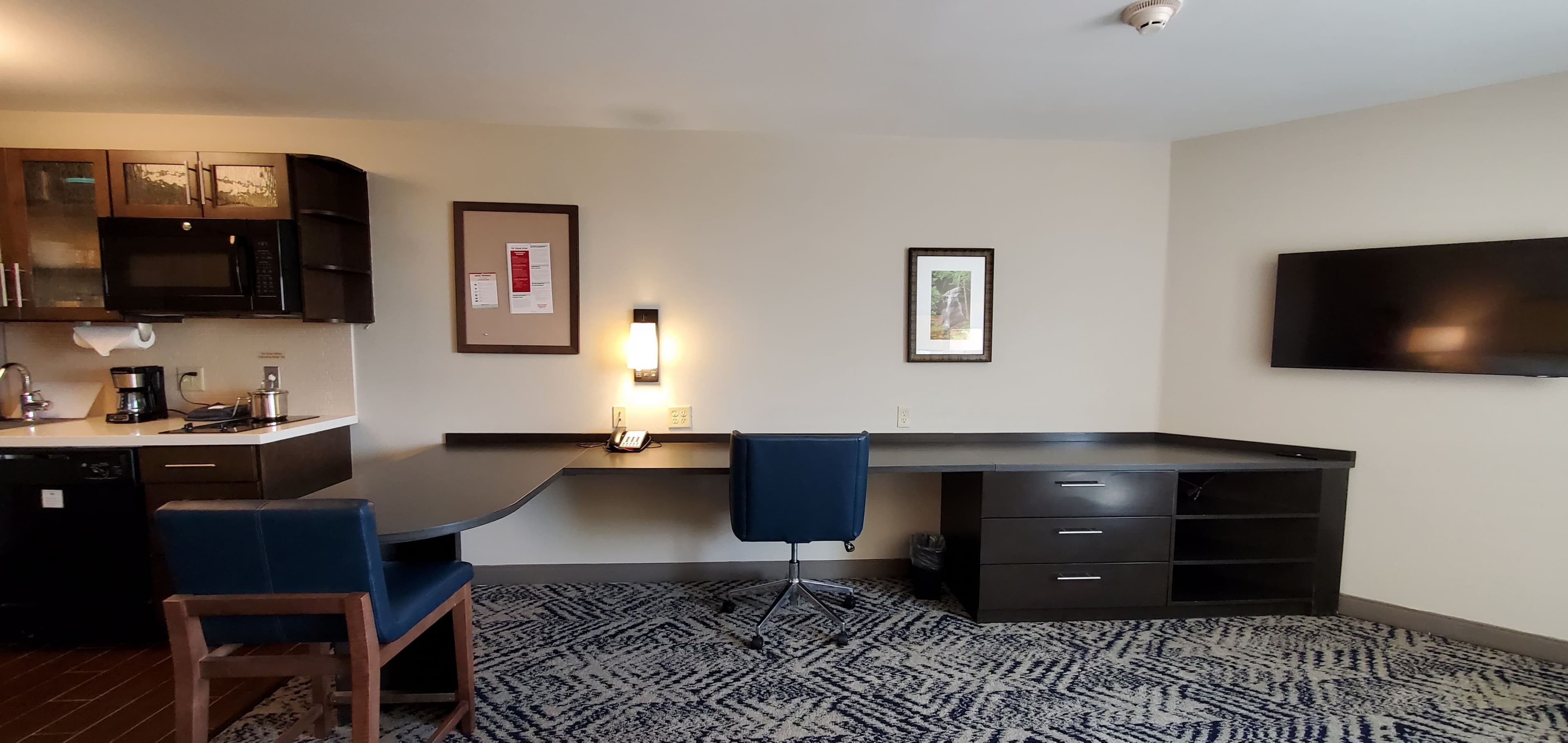 Candlewood Suites Lake Charles South - Image 5