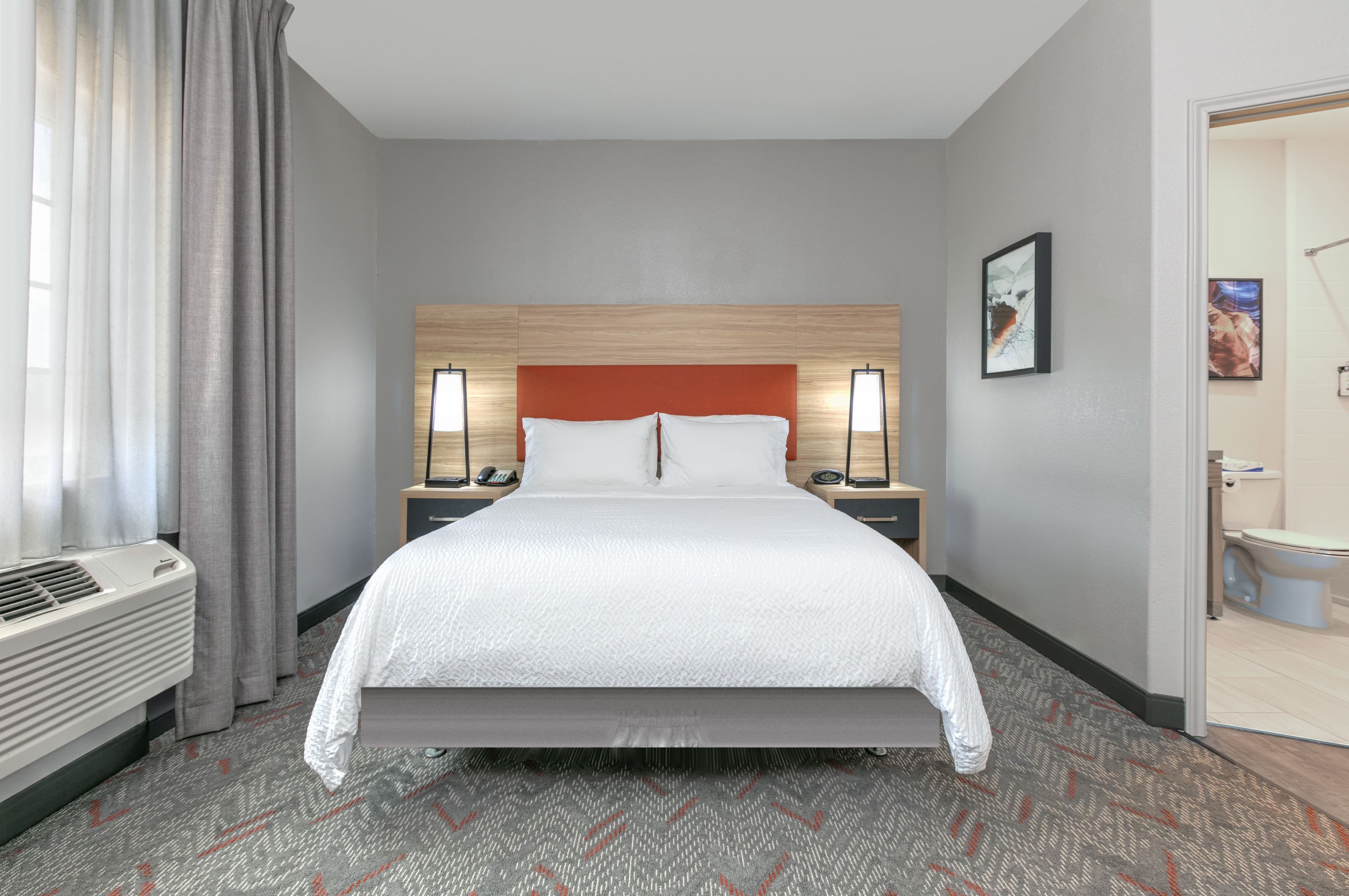 Candlewood Suites Lake Jackson-Clute - Image 3