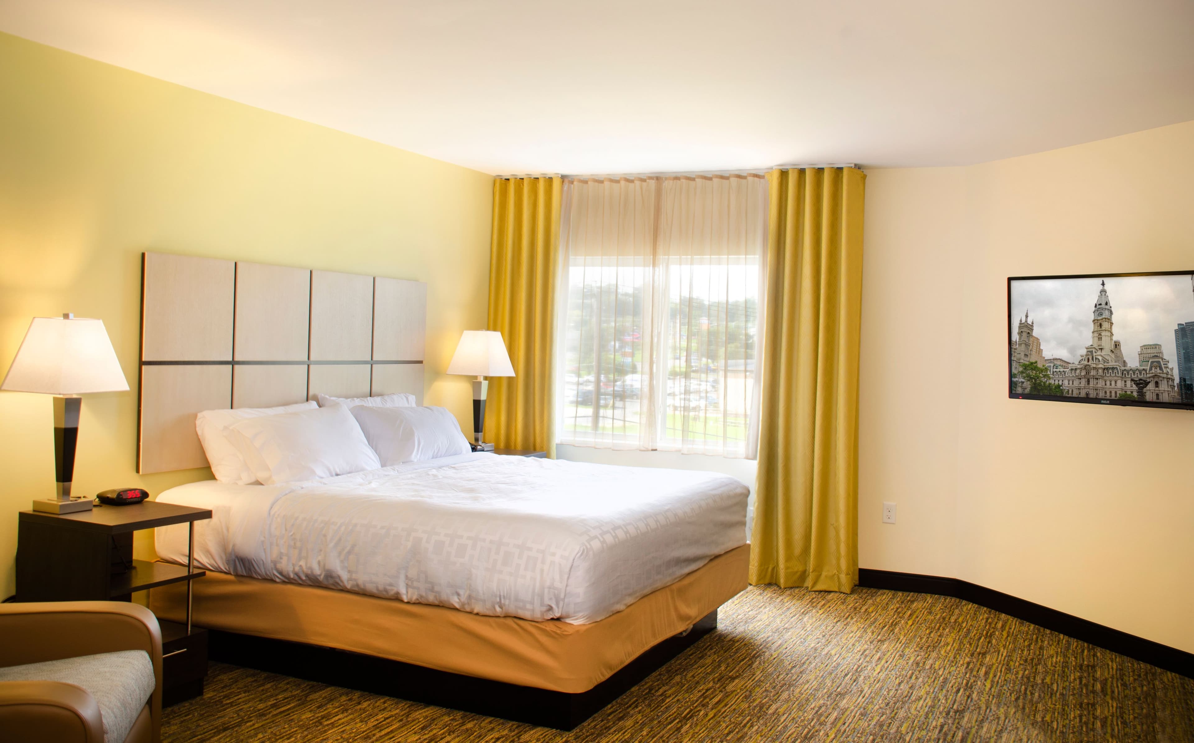 Candlewood Suites Lancaster West - Image 2