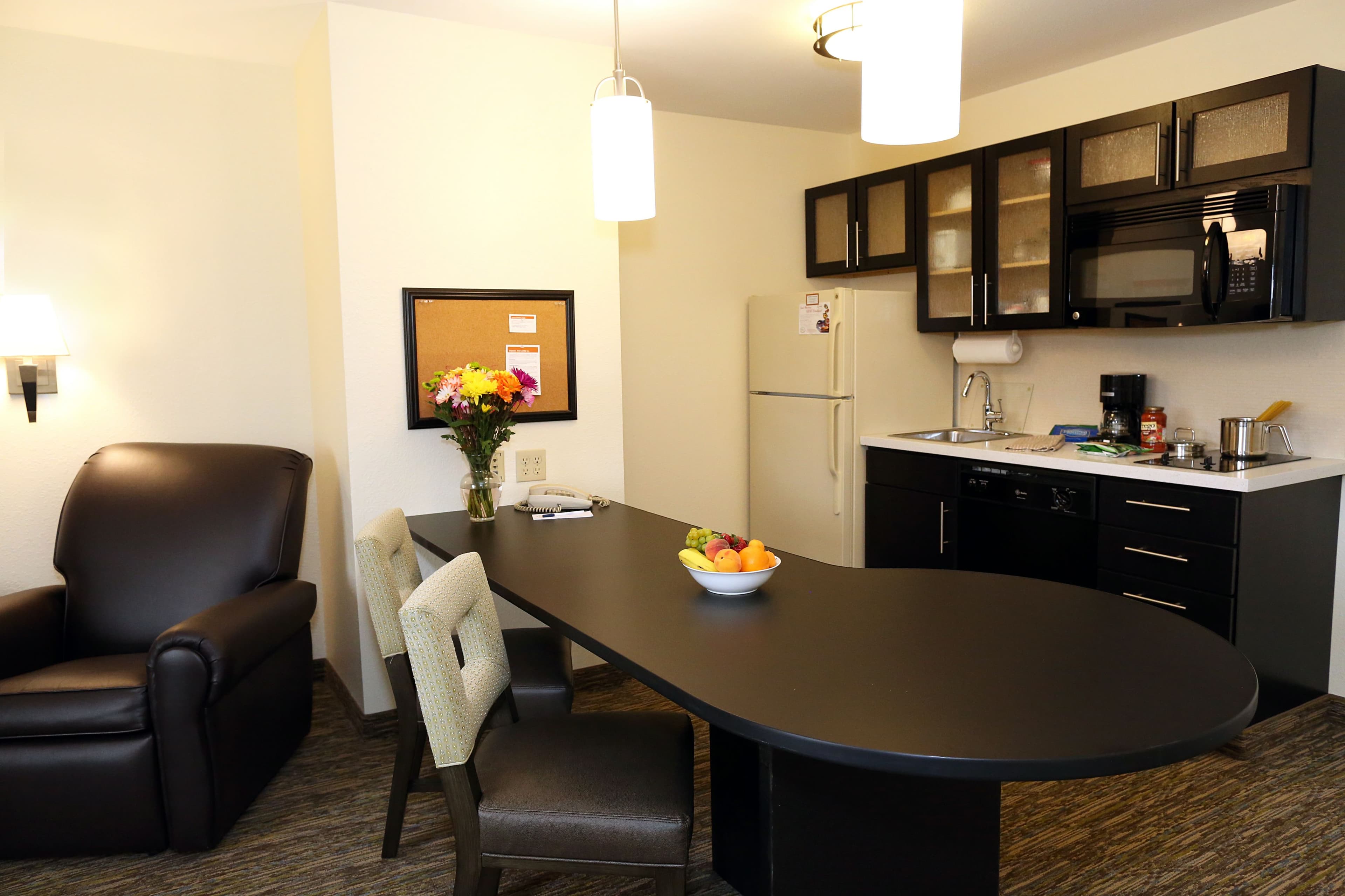 Candlewood Suites East Lansing — 17
