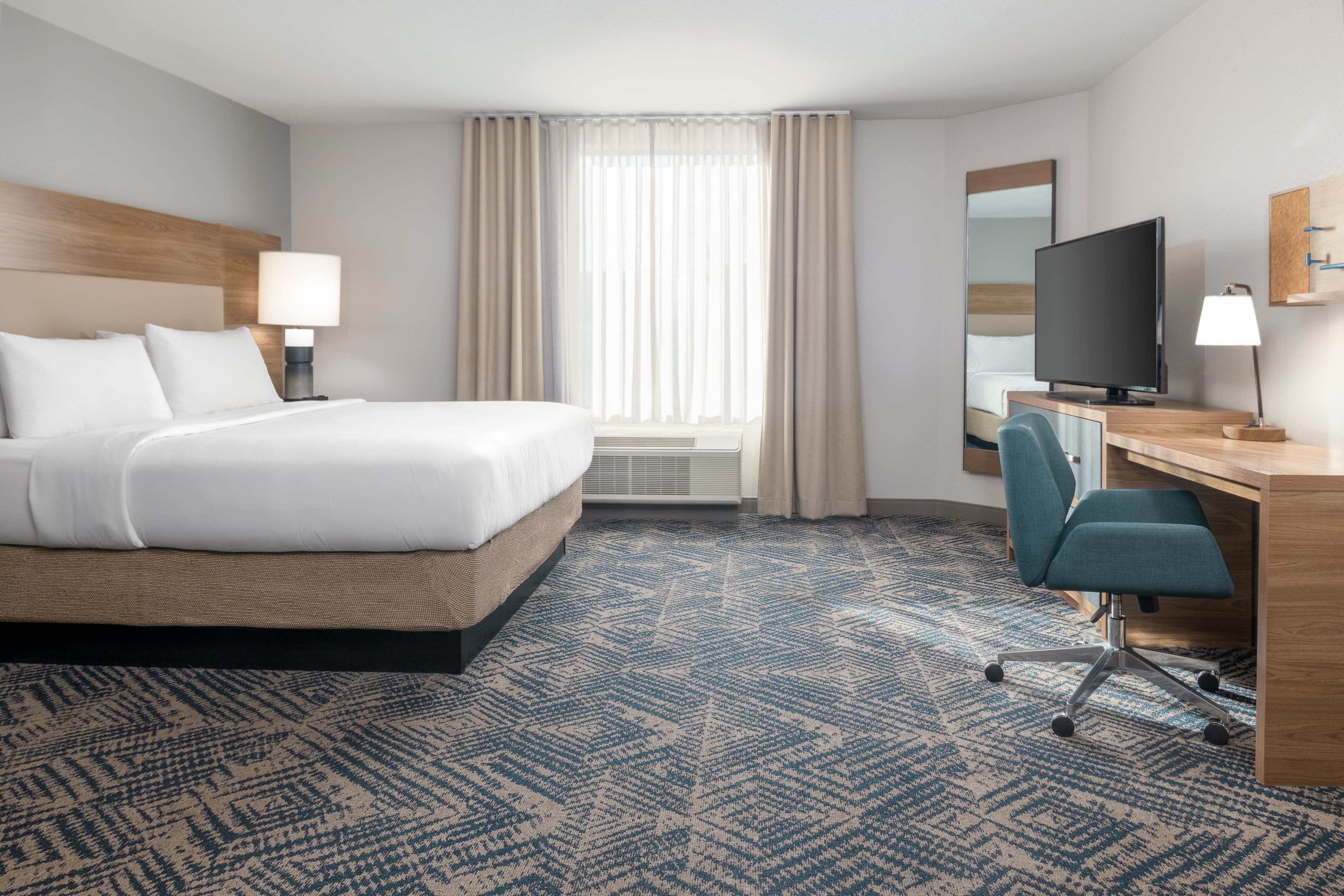 Candlewood Suites Las Vegas - E Tropicana - Image 5