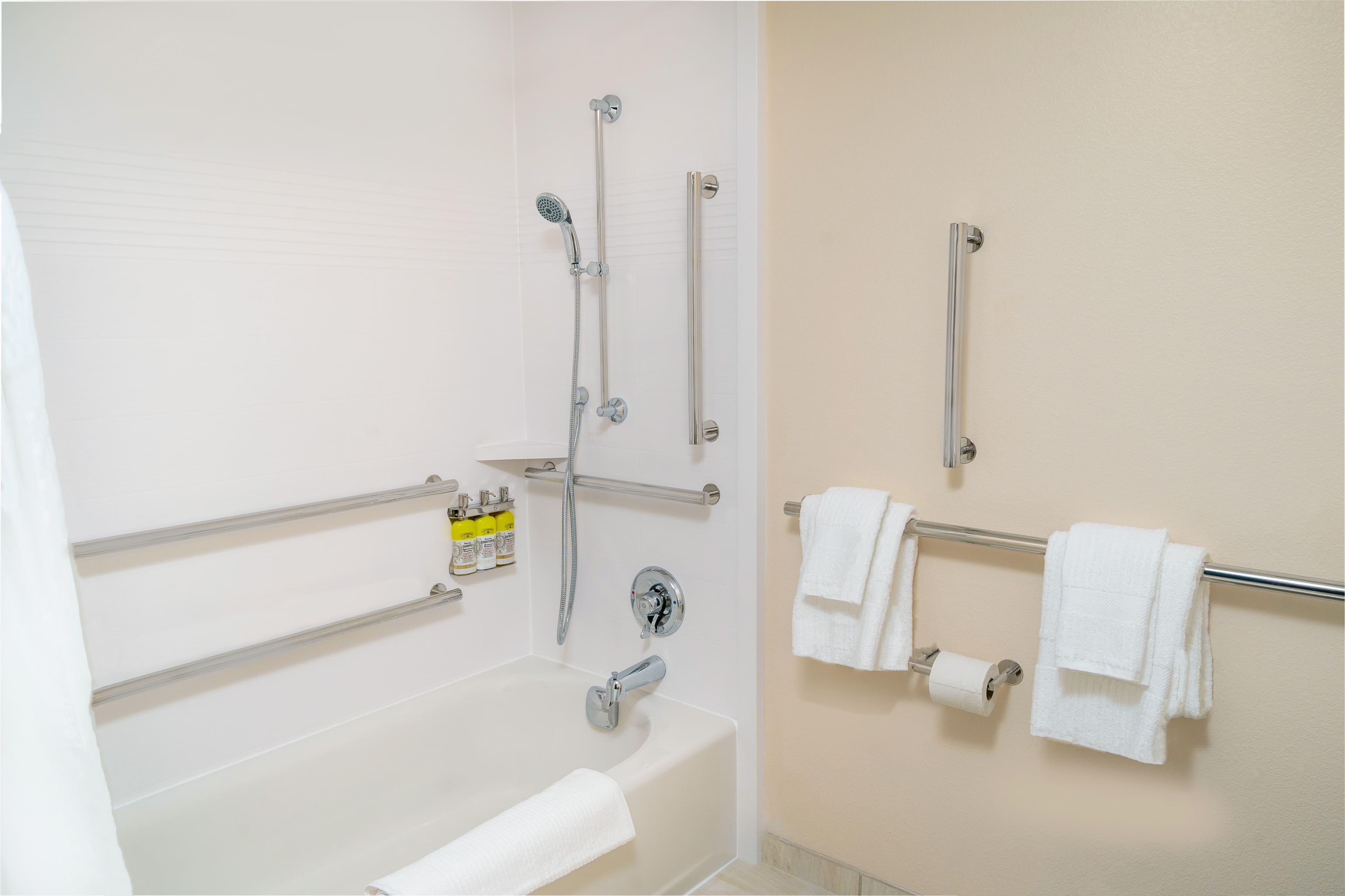 Candlewood Suites Las Vegas - E Tropicana — 7