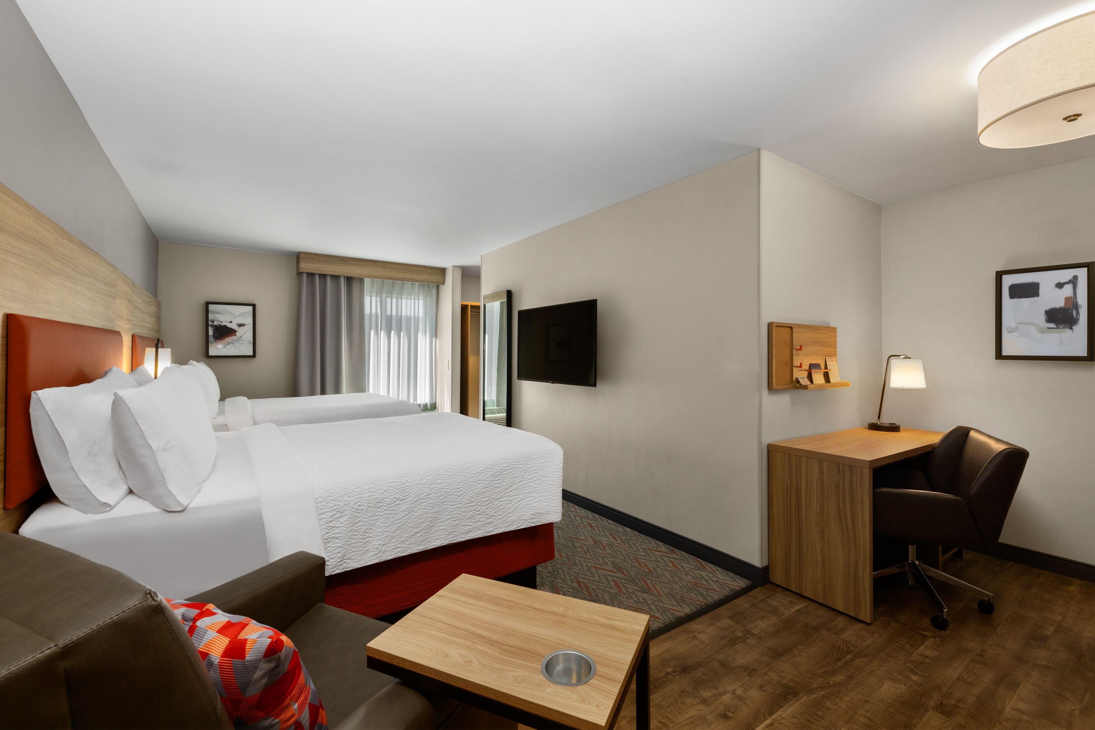 2 Queen Studio Suite - Image 2