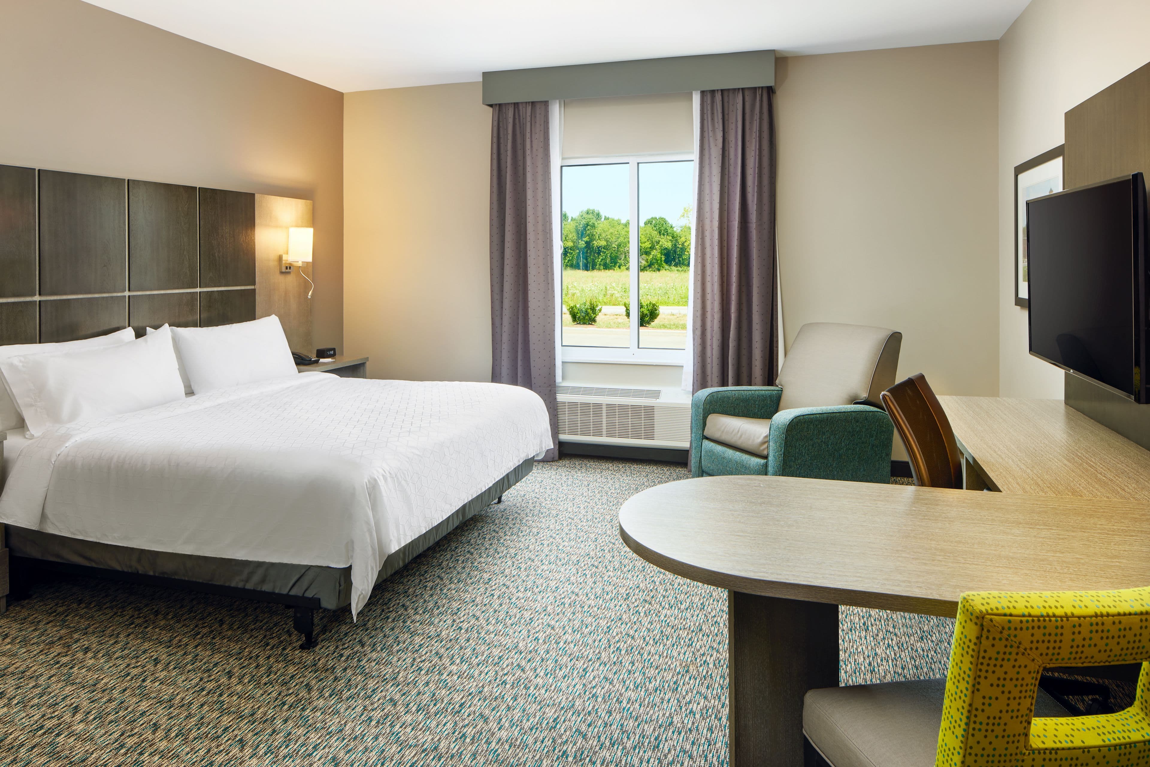 Candlewood Suites Lebanon - Image 5