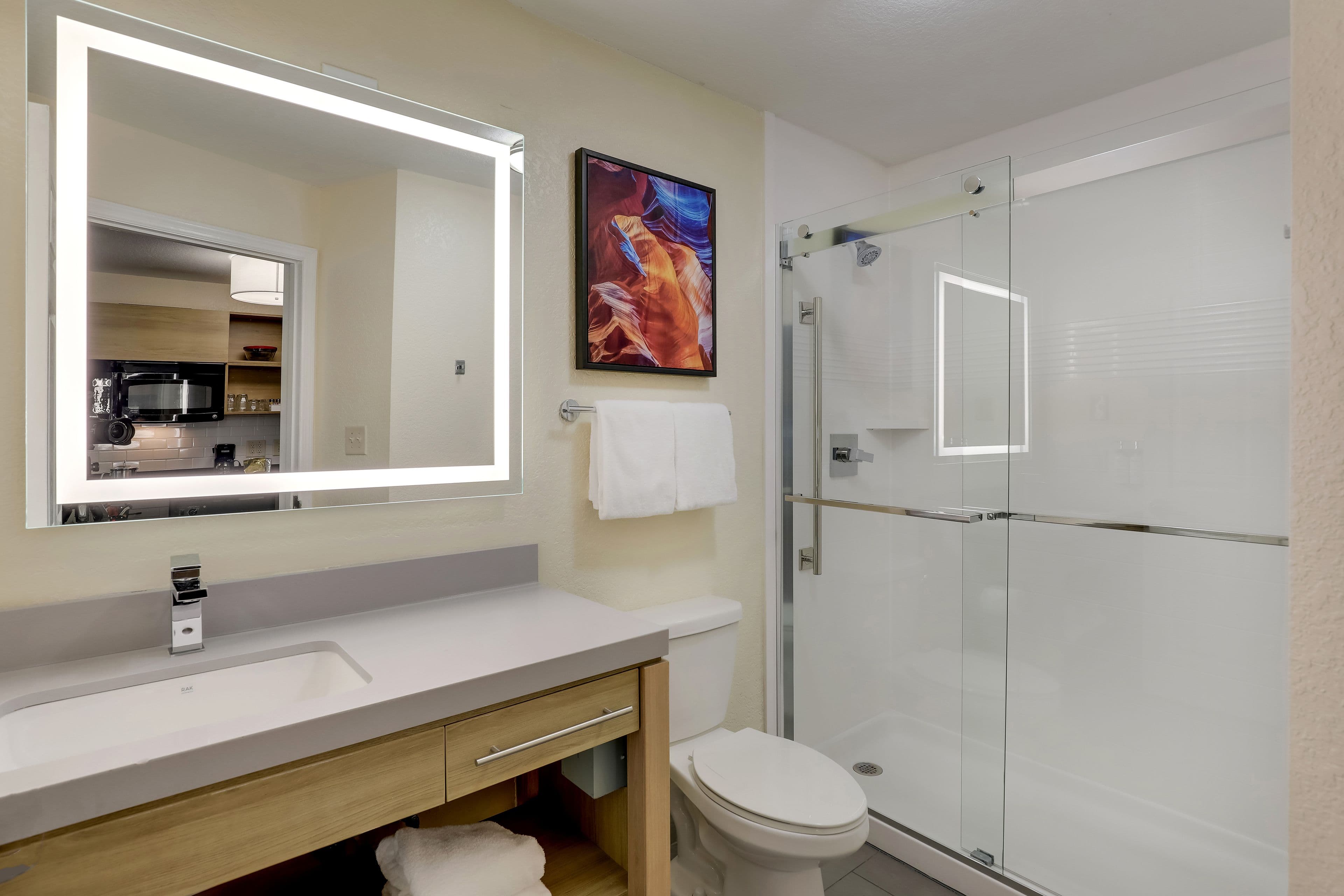 Candlewood Suites Lexington - Image 2