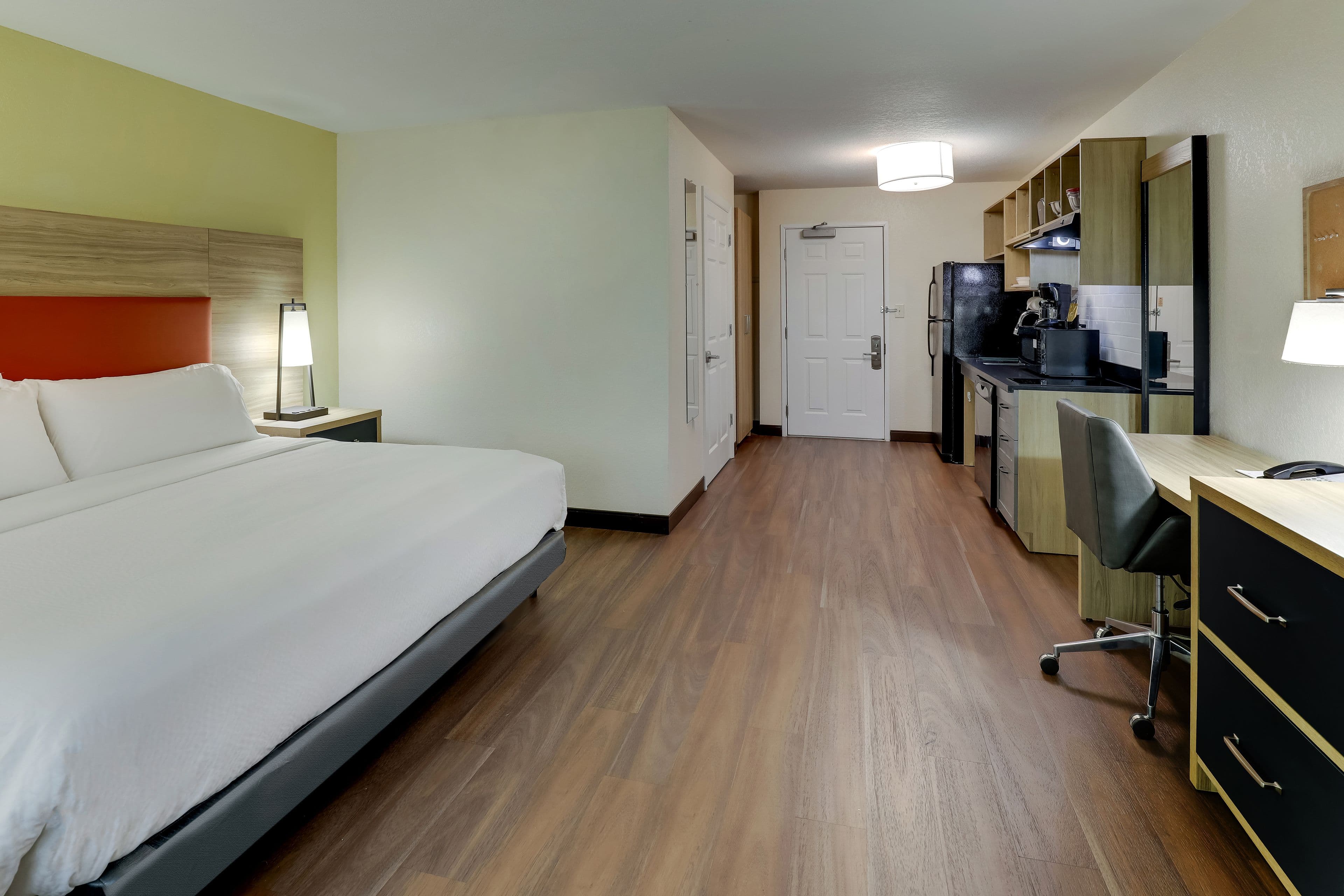 Candlewood Suites Lexington — 8