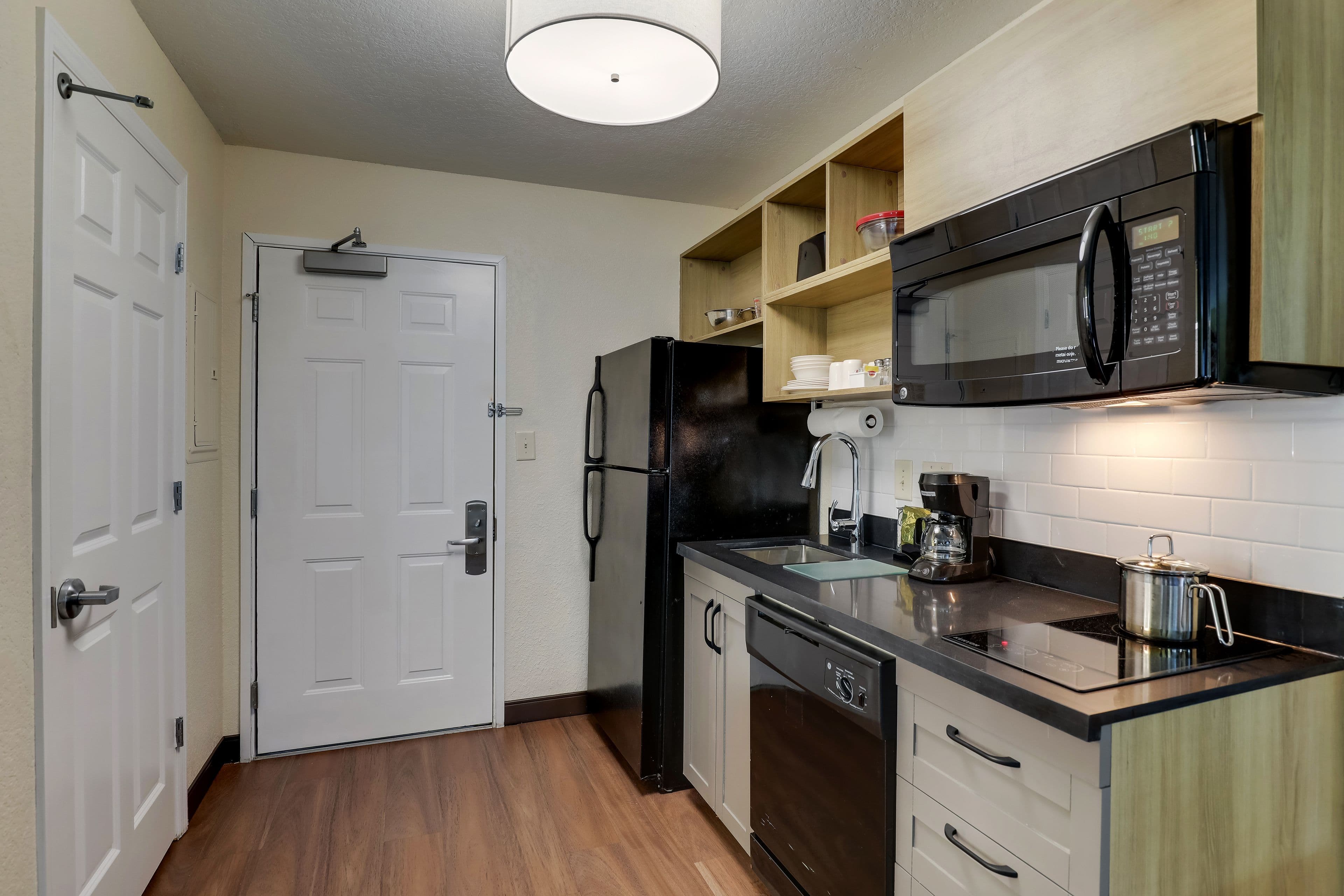 Candlewood Suites Lexington — 27