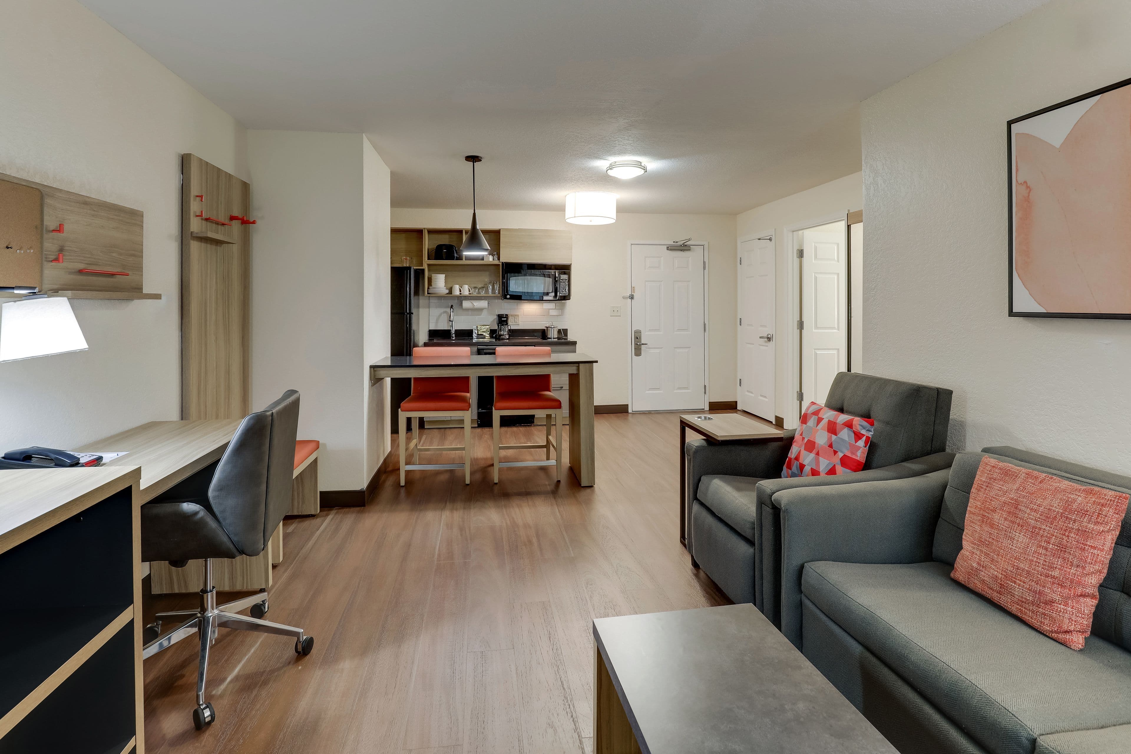 Studio Suite - Image 5