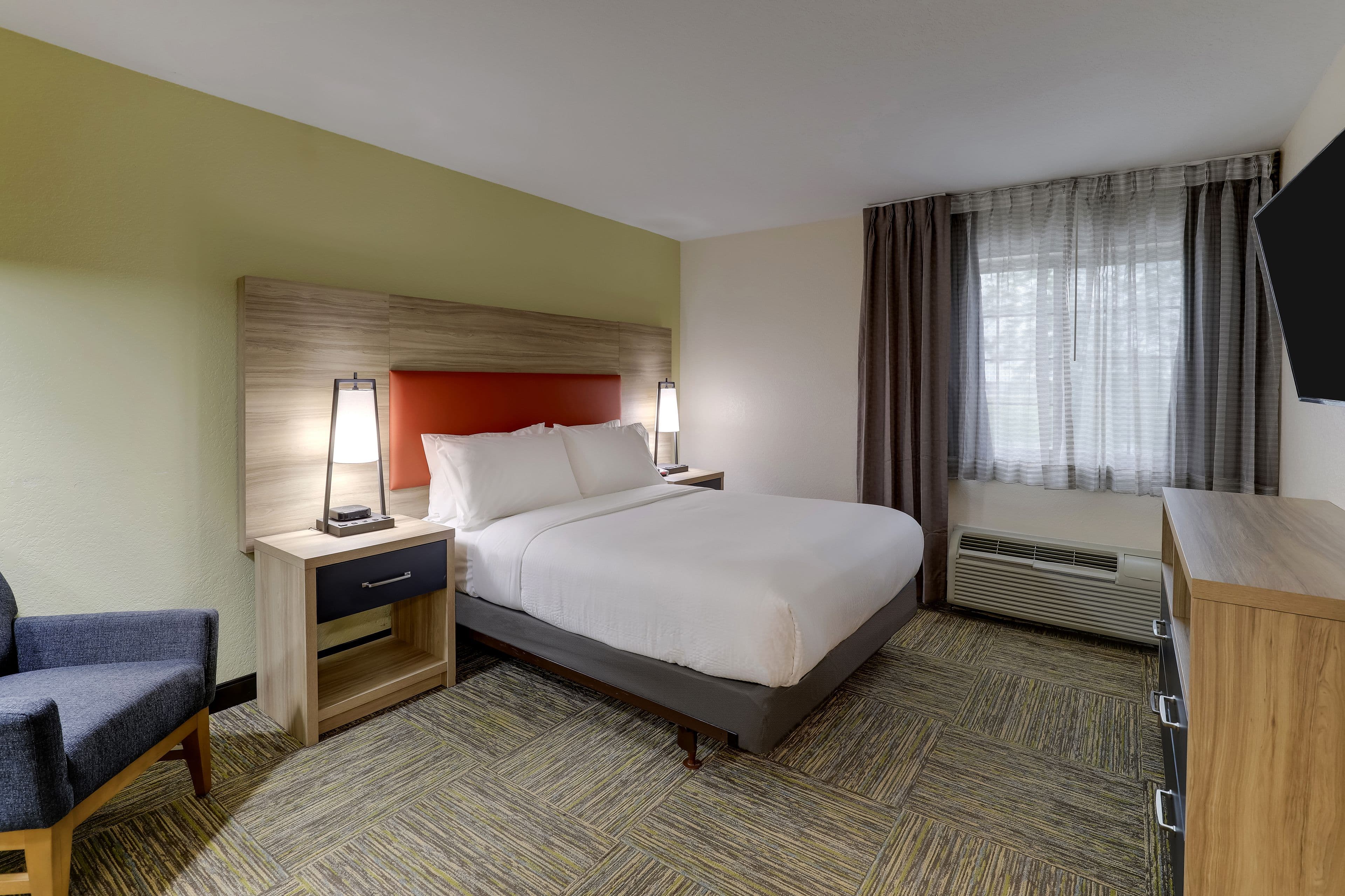 Candlewood Suites Lexington - Image 5