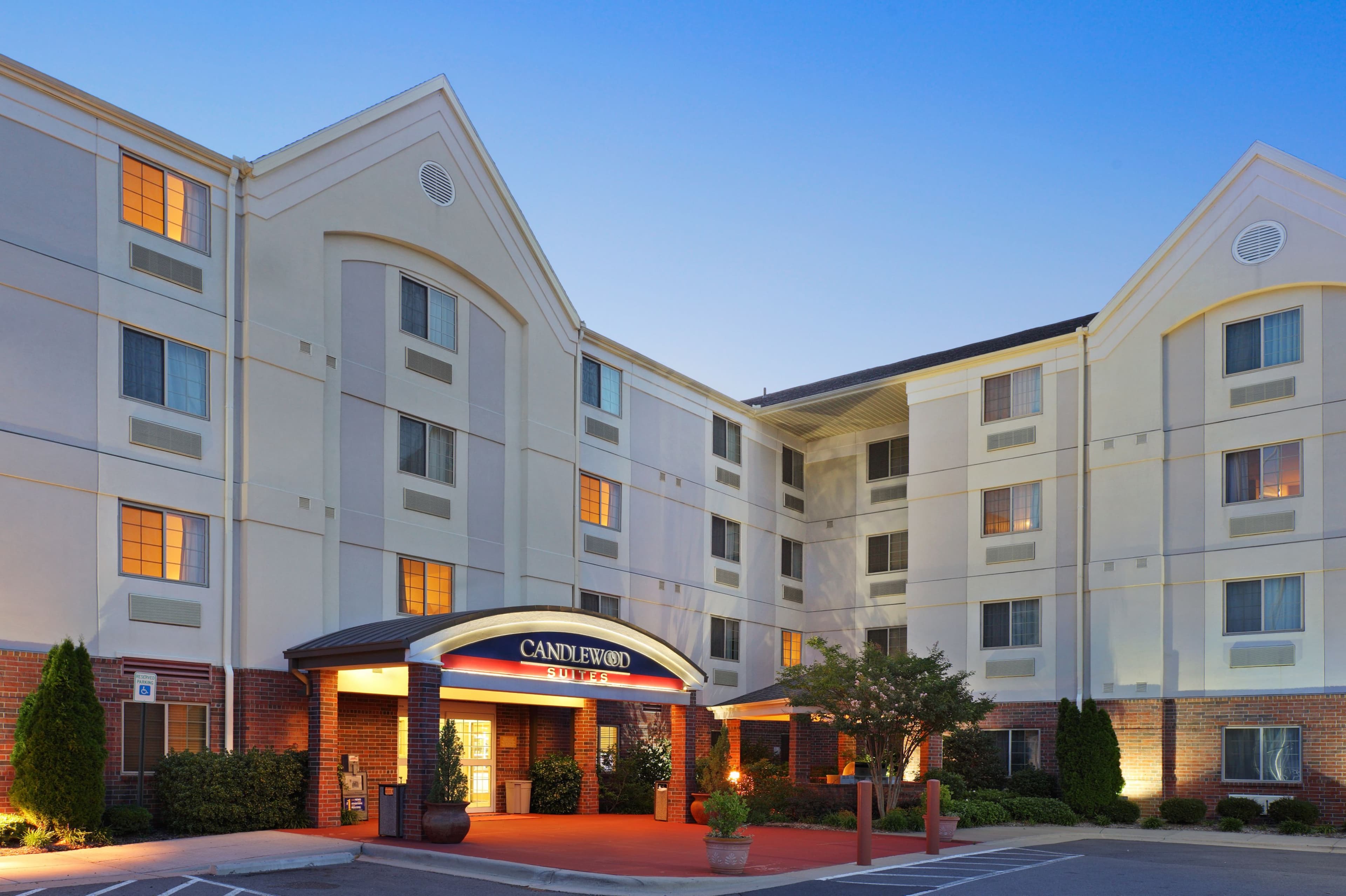 Candlewood Suites West Little Rock - Image 1
