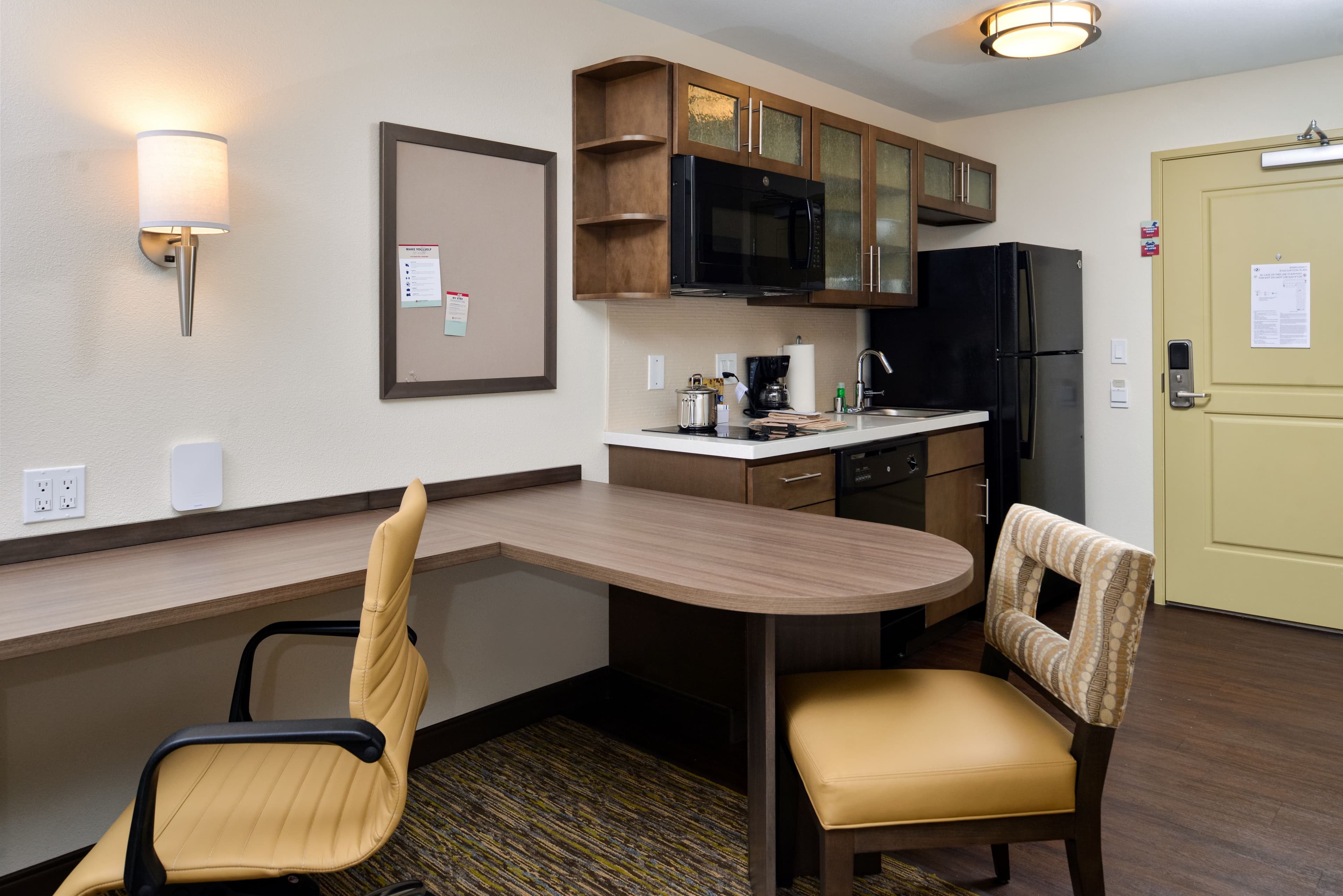 Candlewood Suites Lodi — 13