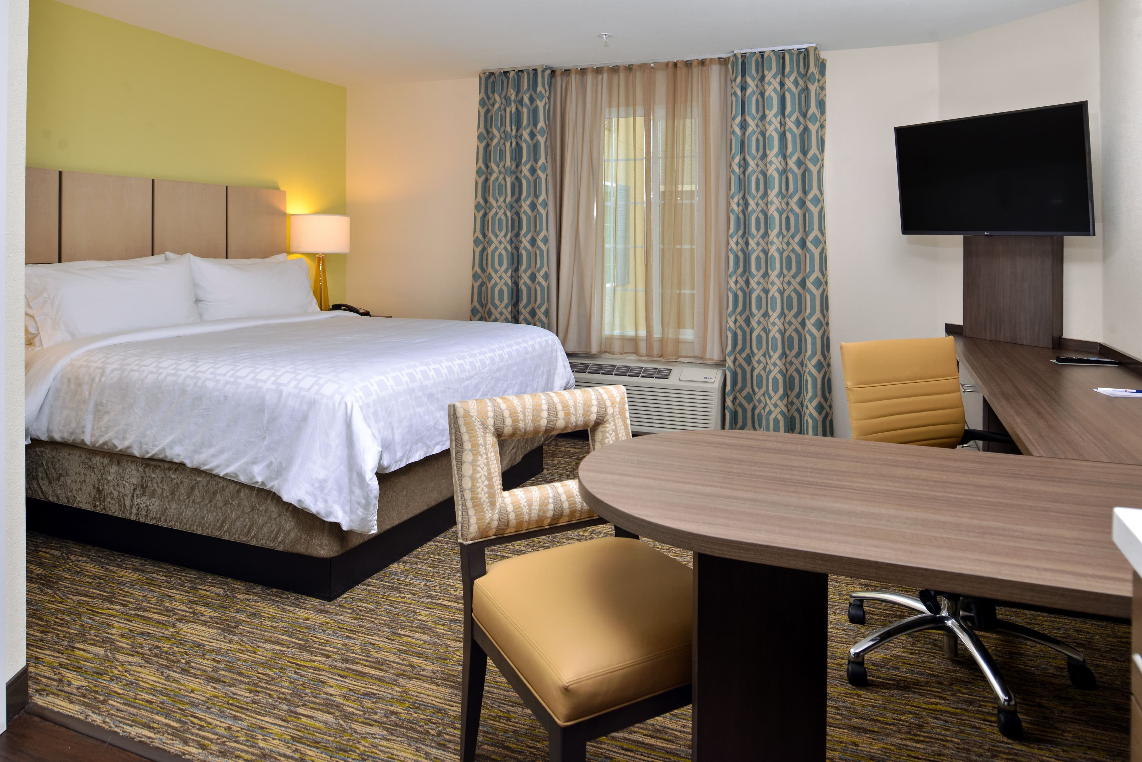Candlewood Suites Lodi — 12