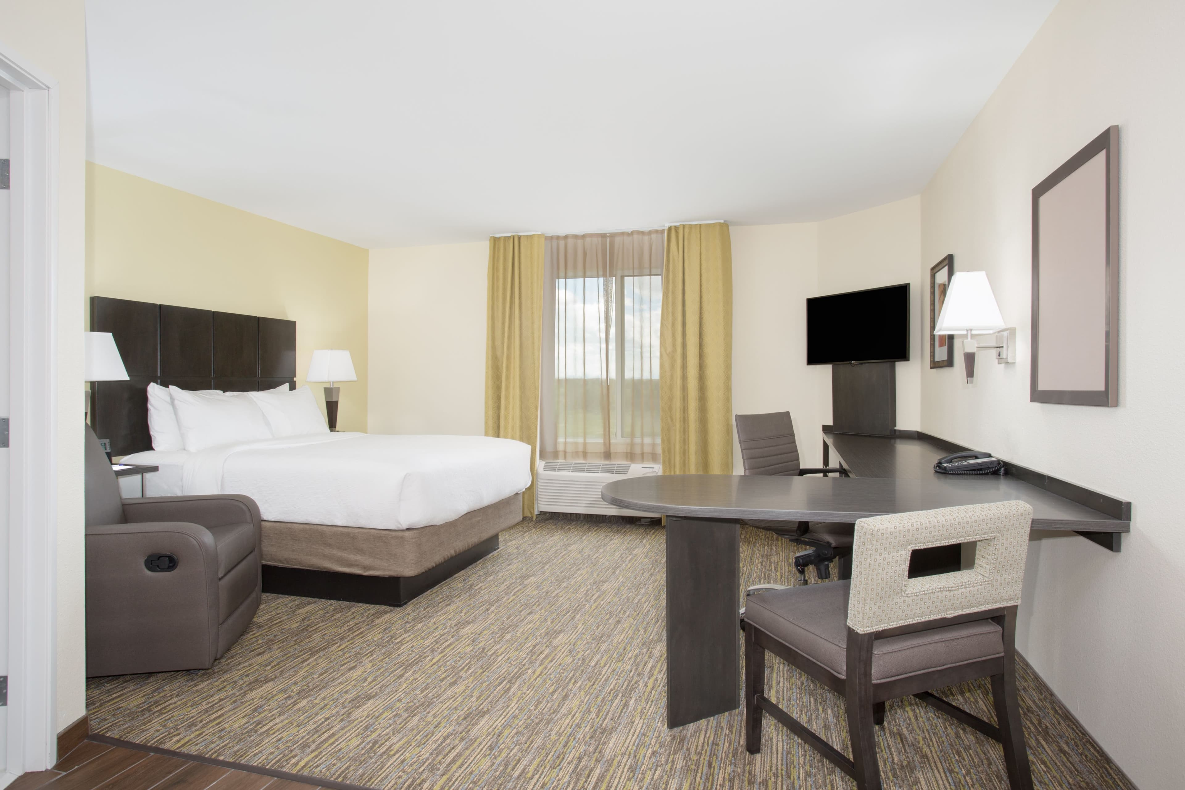 Candlewood Suites Longmont - Boulder Area - Image 4
