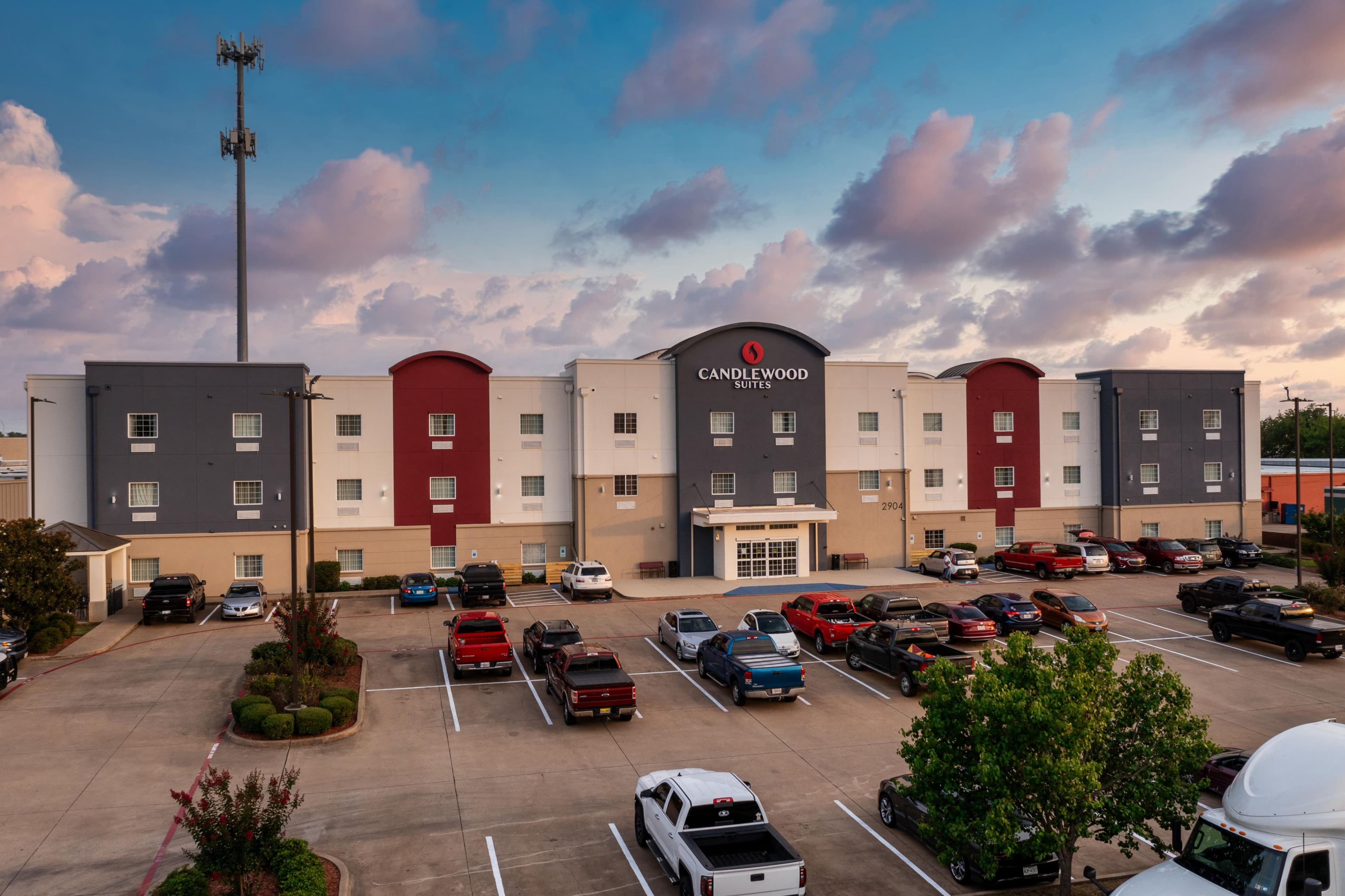 Candlewood Suites Longview - Image 1