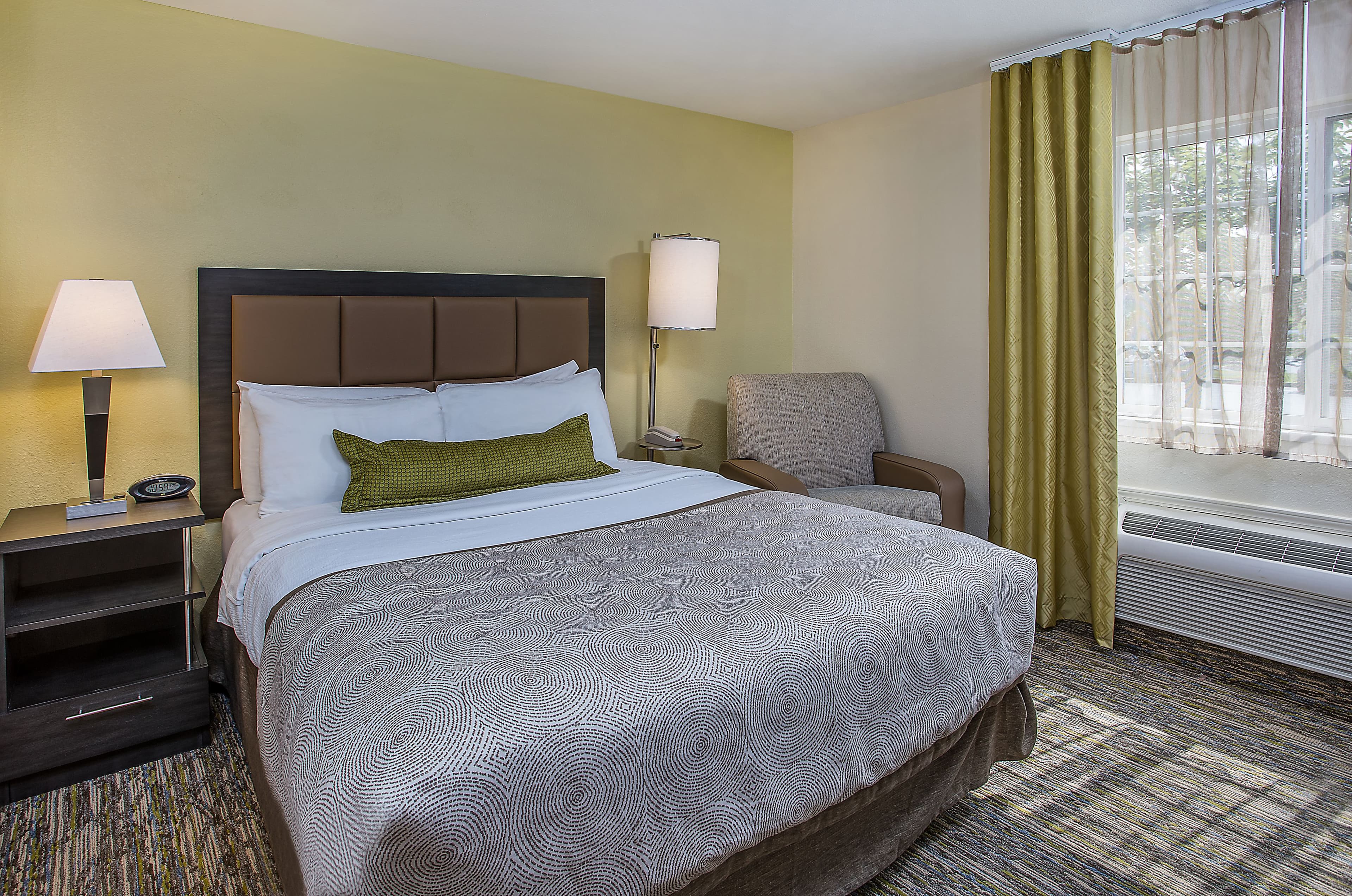 Candlewood Suites Louisville Airport - Image 2