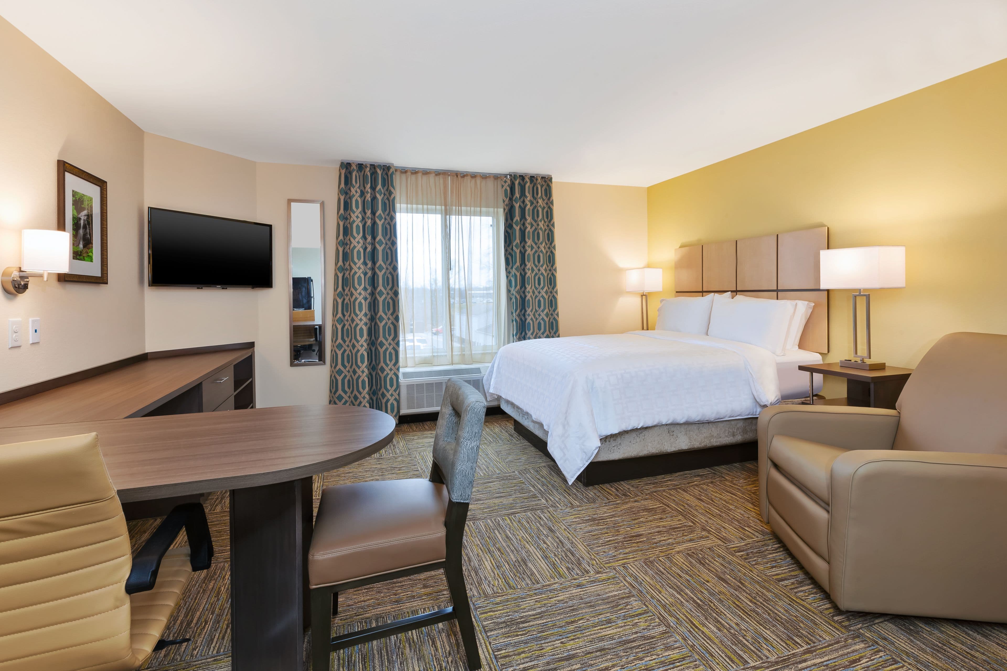 Candlewood Suites Louisville - NE Downtown Area — 9