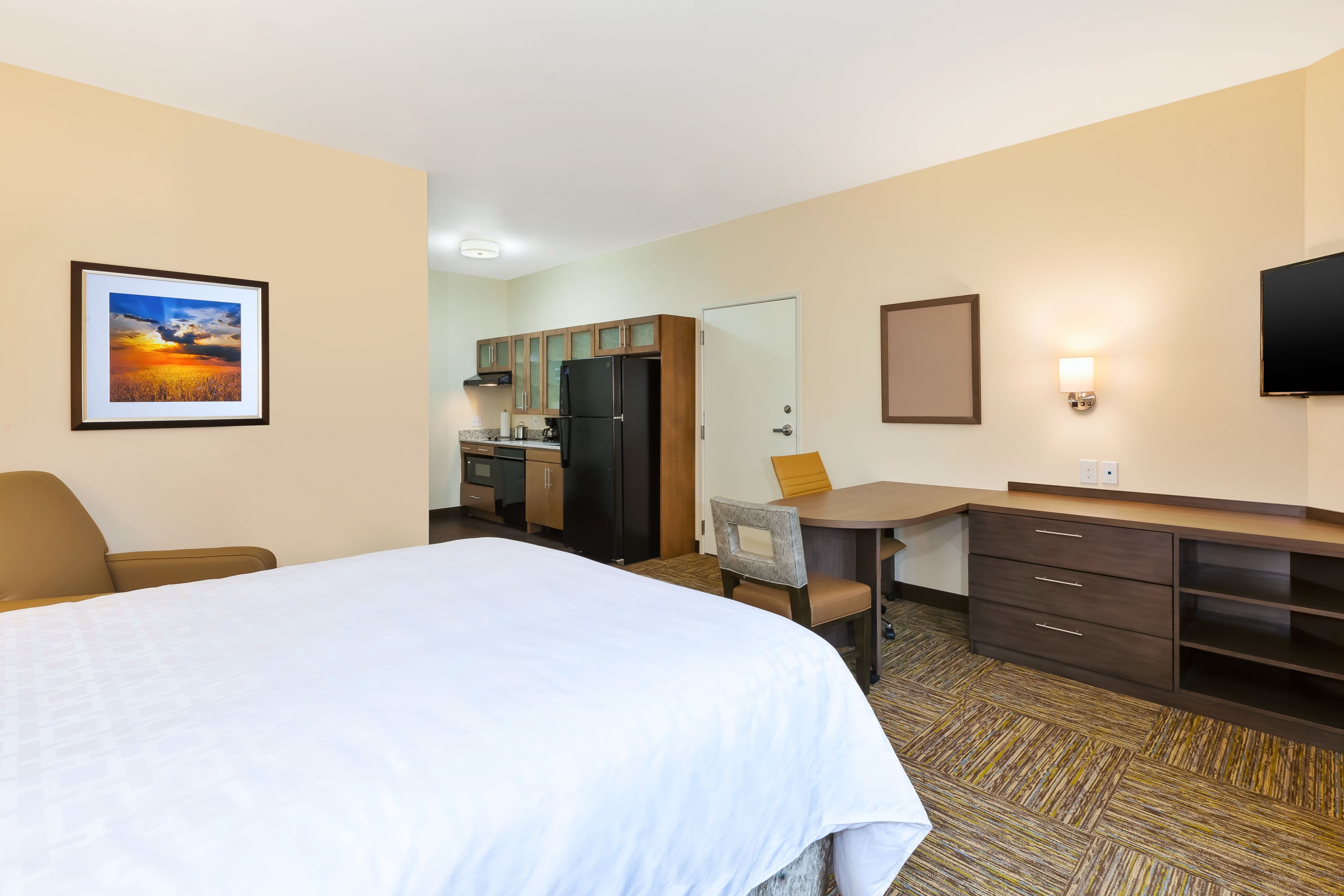 Candlewood Suites Louisville - NE Downtown Area — 8