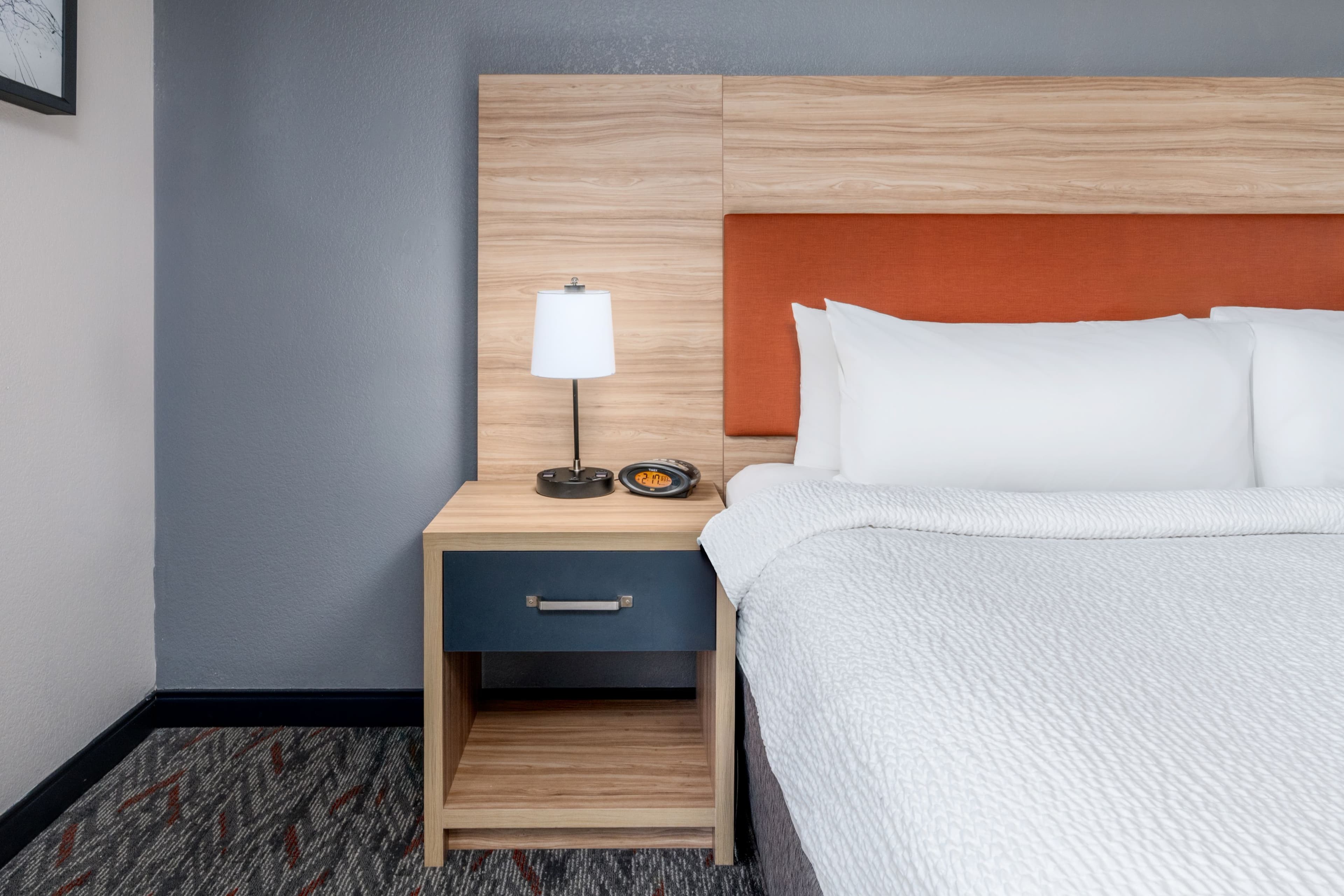 Candlewood Suites Loveland - Image 5