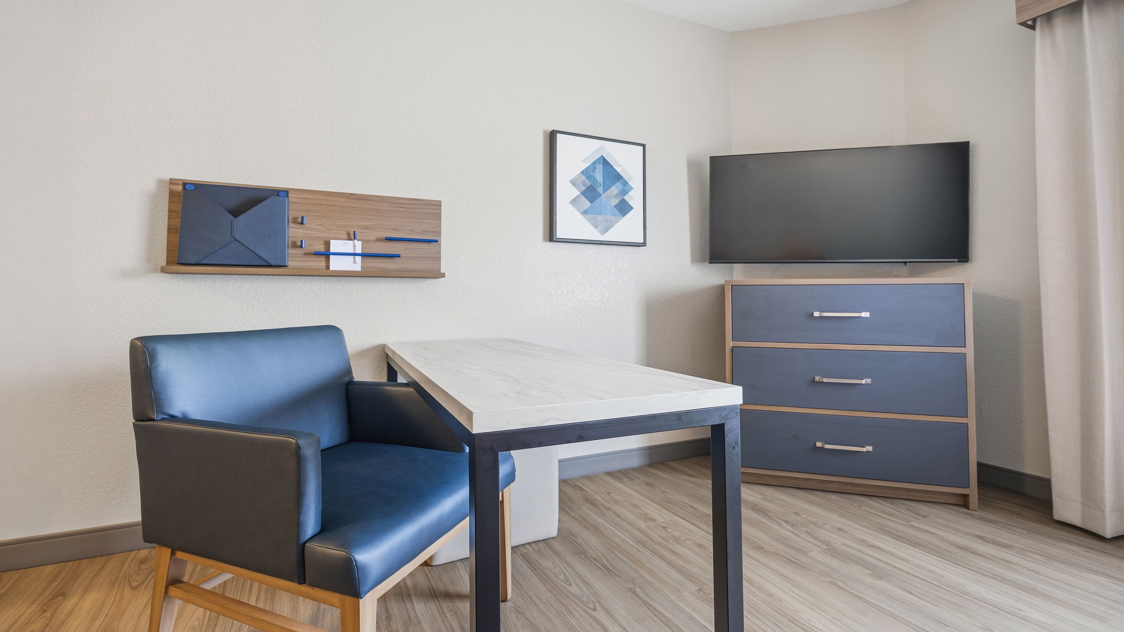 Candlewood Suites Macon — 9