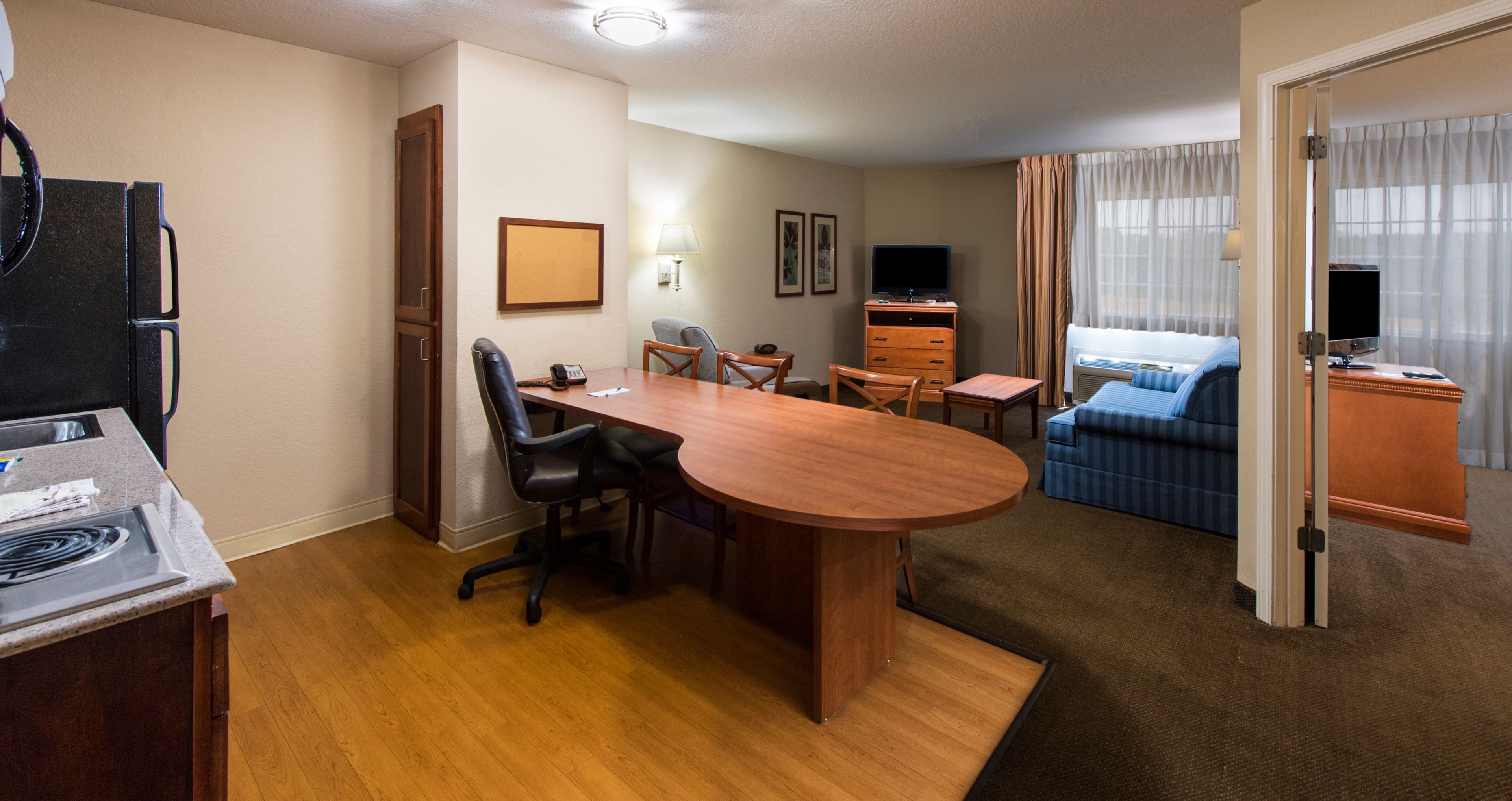 Candlewood Suites Macon — 24