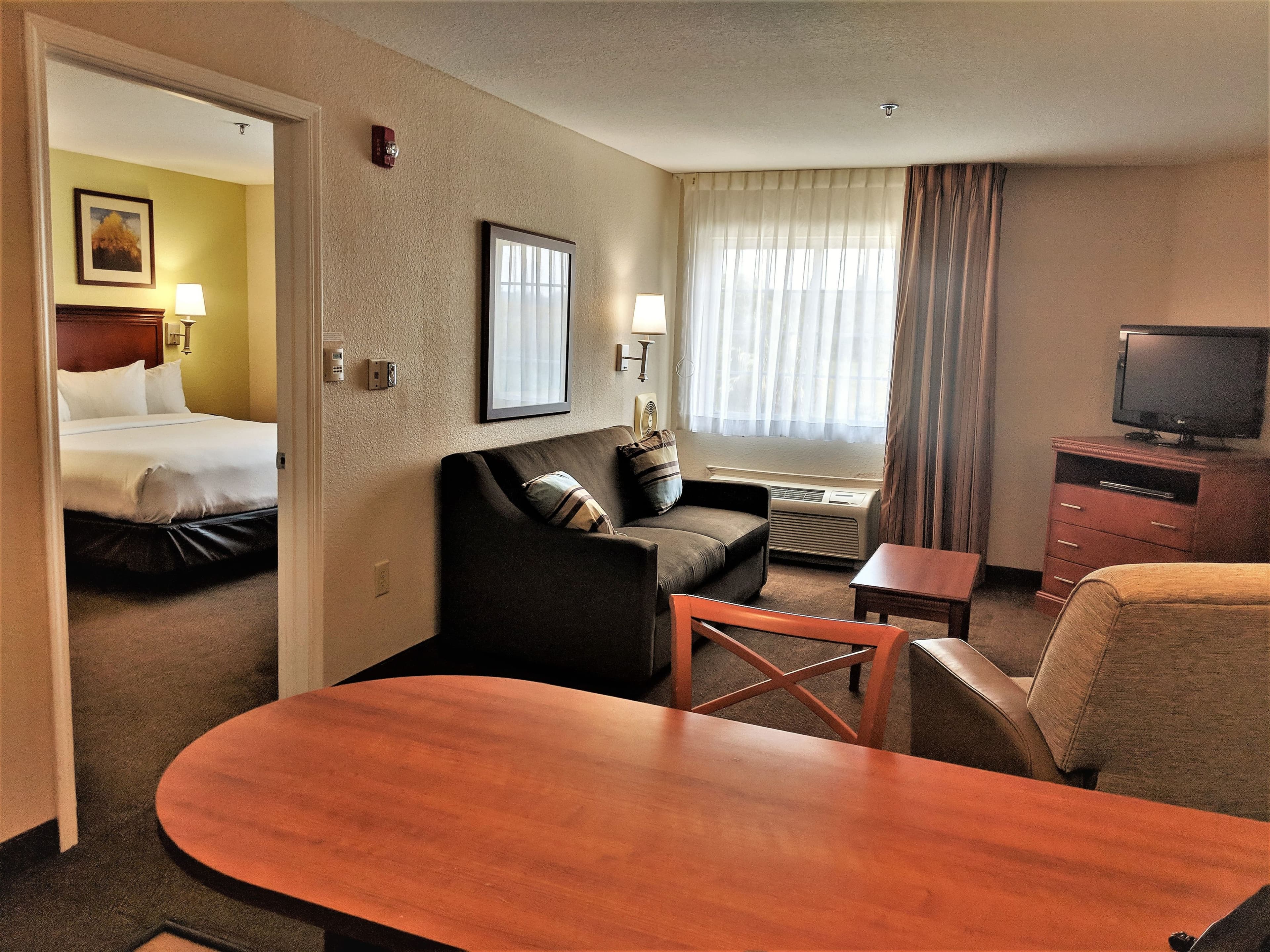 Candlewood Suites Macon — 23