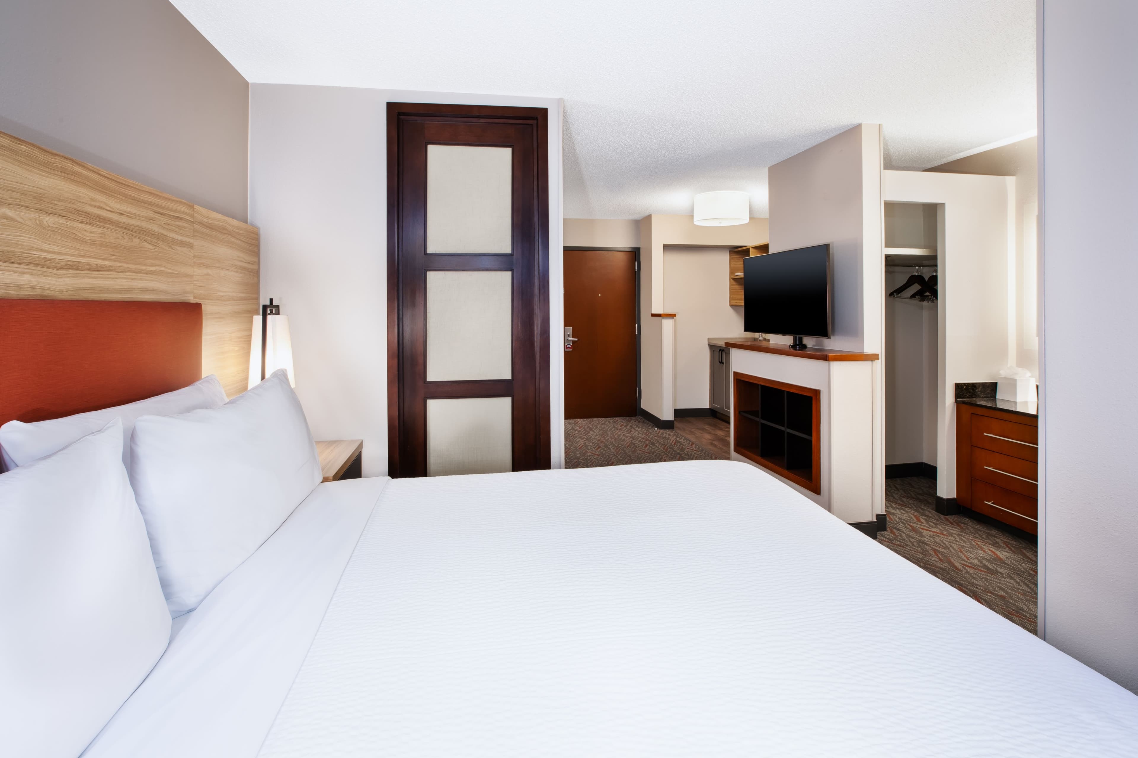 Candlewood Suites Cincinnati Northeast - Mason — 13
