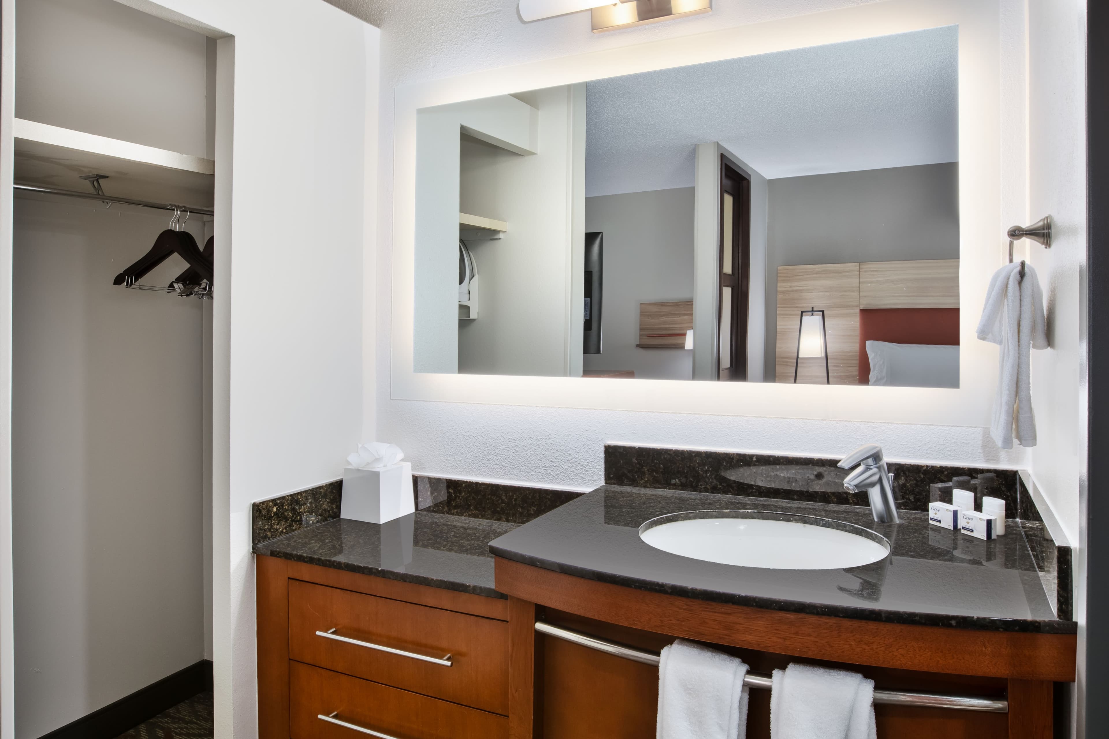 Candlewood Suites Cincinnati Northeast - Mason — 19