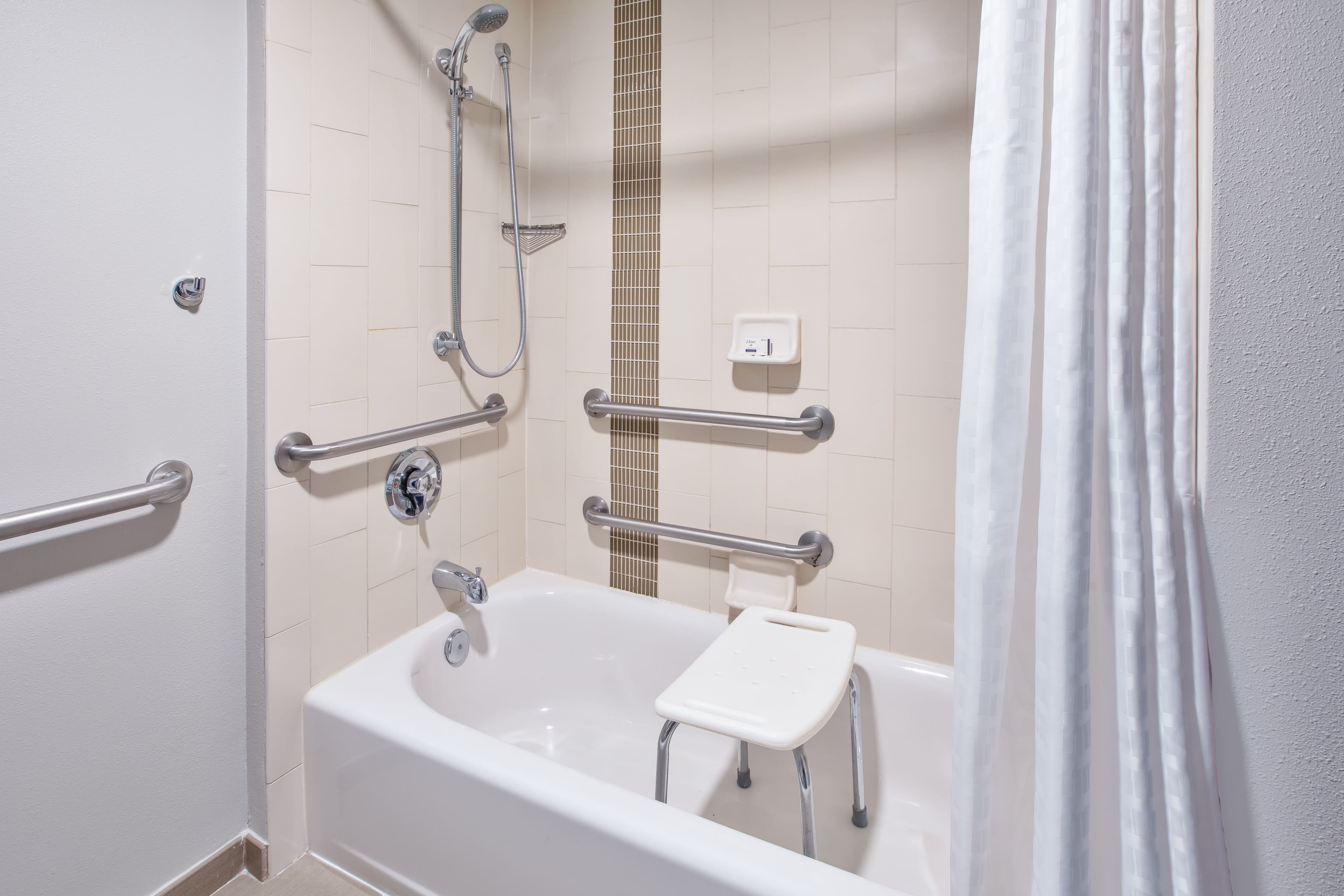 Candlewood Suites Cincinnati Northeast - Mason — 15