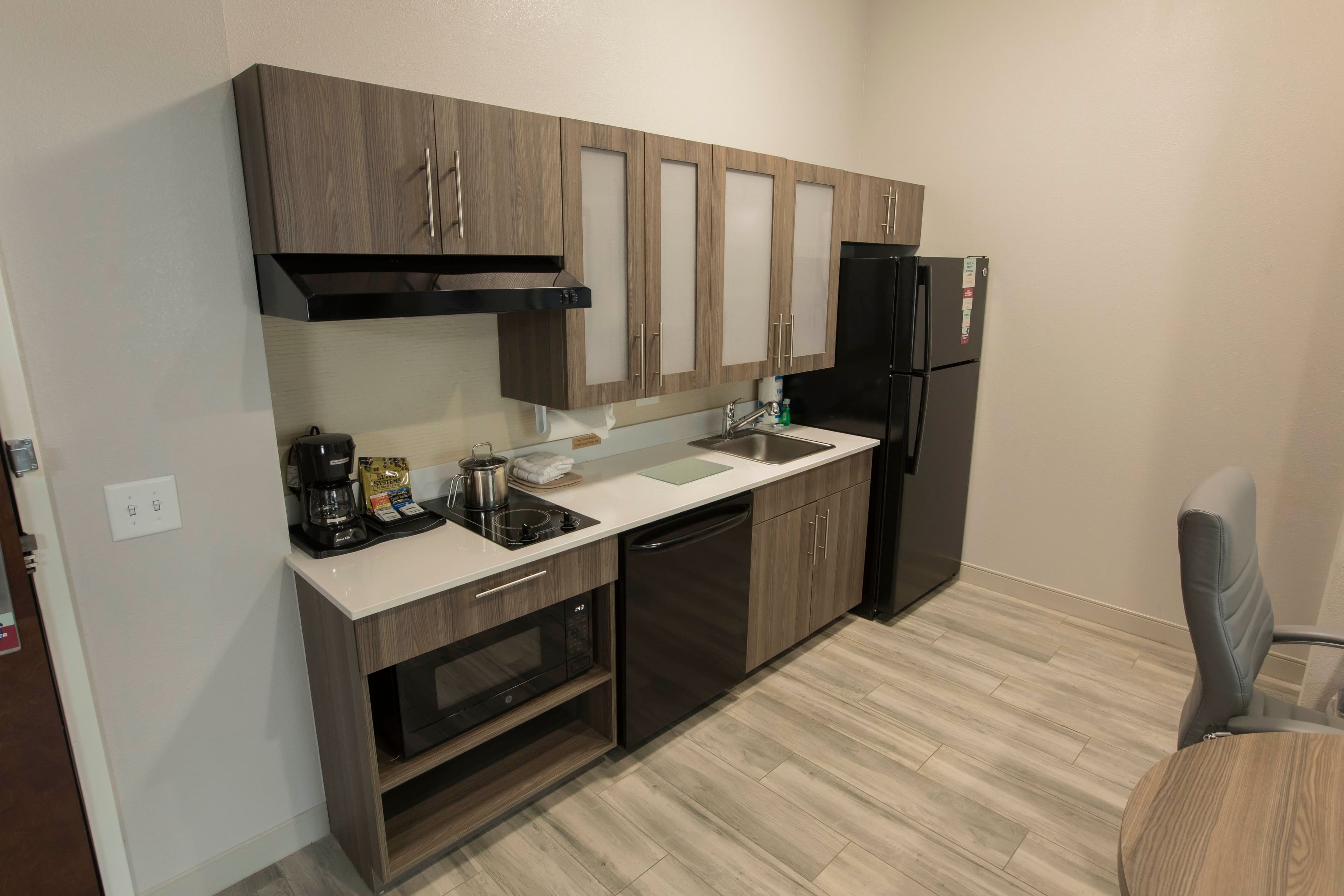 Candlewood Suites McDonough — 14