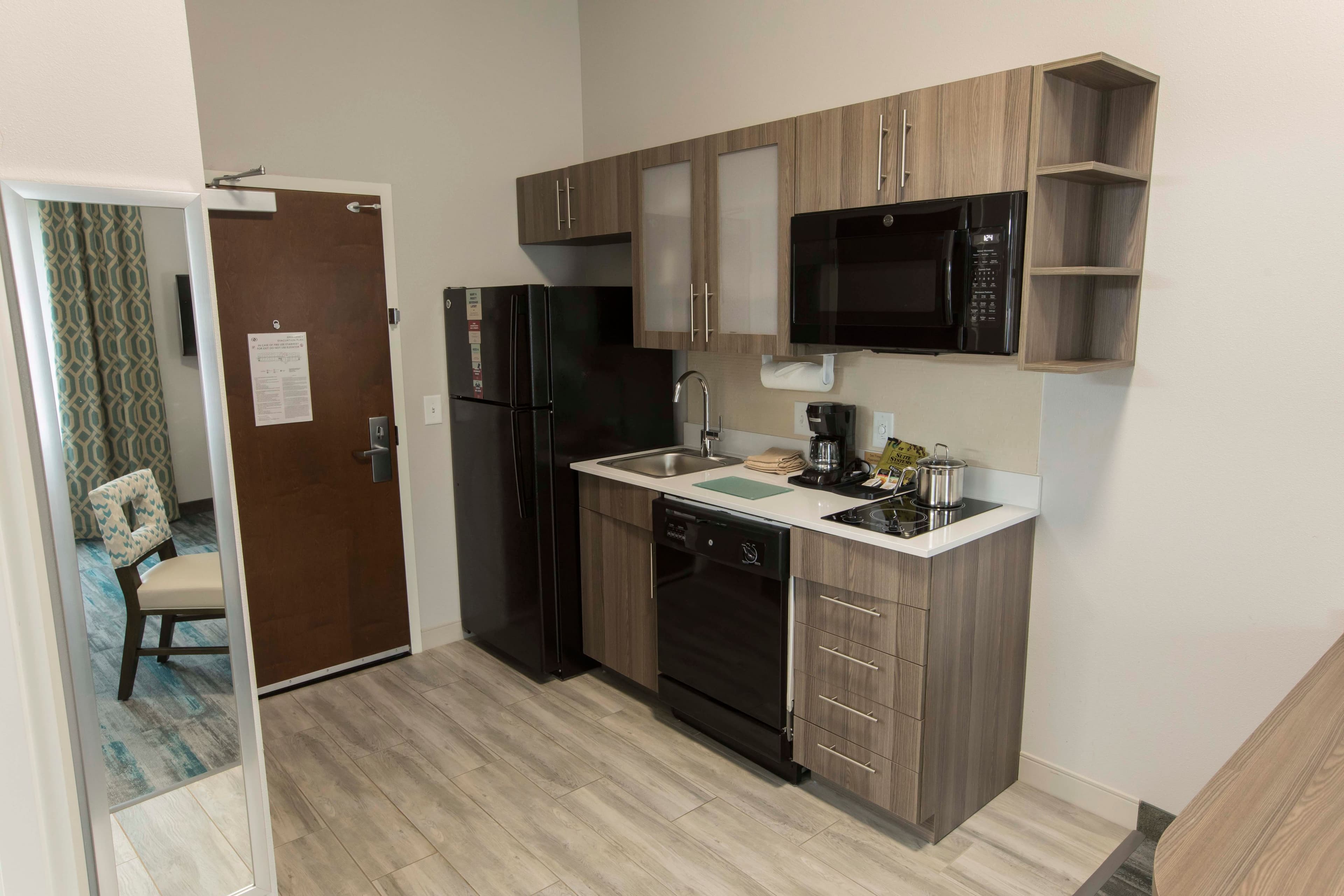 Candlewood Suites McDonough — 12